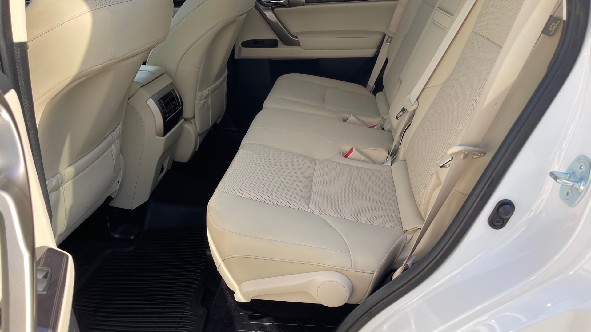 Used 2020 Lexus GX 460 PREMIUM / AWD / NAV / SUNROOF / 3-ROW / REARVIEW for sale Sold at Formula Imports in Charlotte NC 28227 52
