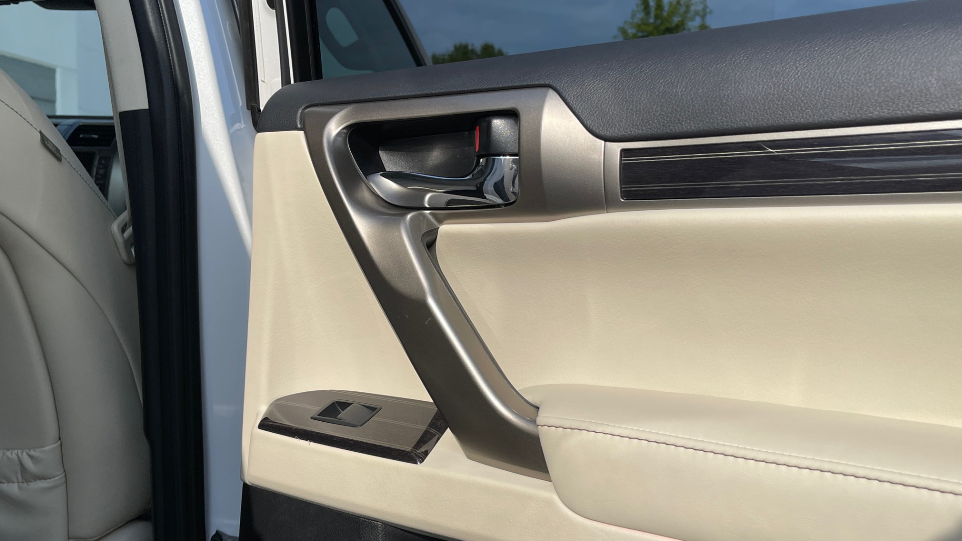 Used 2020 Lexus GX 460 PREMIUM / AWD / NAV / SUNROOF / 3-ROW / REARVIEW for sale Sold at Formula Imports in Charlotte NC 28227 58