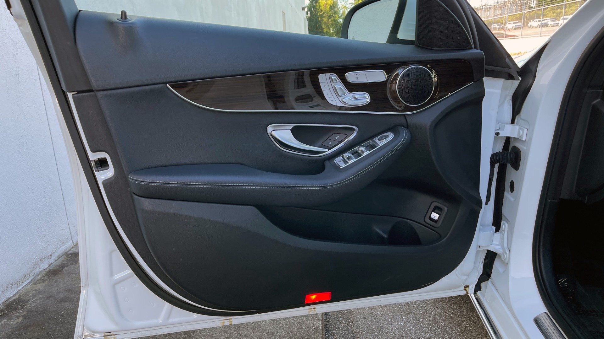 Used 2018 Mercedes-Benz C-CLASS C 300 4MATIC PREMIUM / SMARTPHONE INTEG / PANO-ROOF / REARVIEW for sale $30,195 at Formula Imports in Charlotte NC 28227 24