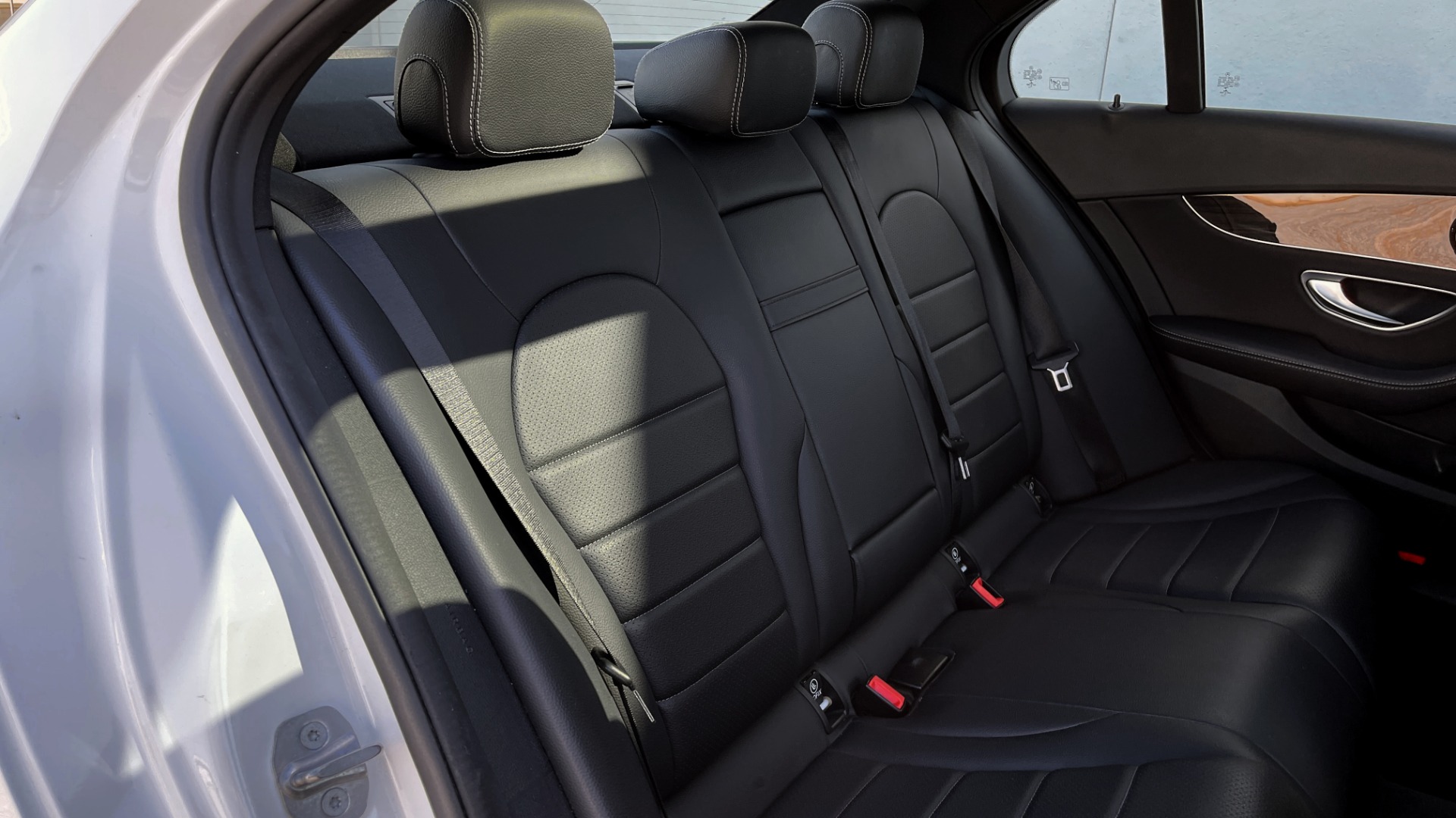 Used 2018 Mercedes-Benz C-CLASS C 300 4MATIC PREMIUM / SMARTPHONE INTEG / PANO-ROOF / REARVIEW for sale $30,195 at Formula Imports in Charlotte NC 28227 51