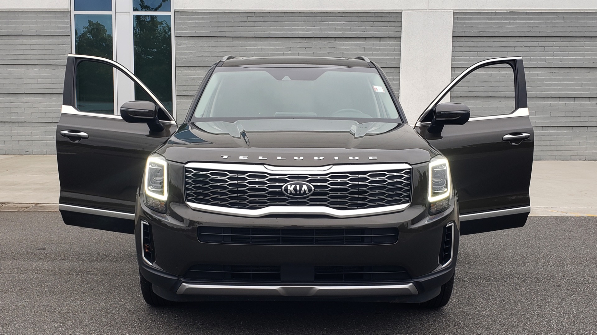 Used 2020 Kia Telluride S for sale Sold at Formula Imports in Charlotte NC 28227 24
