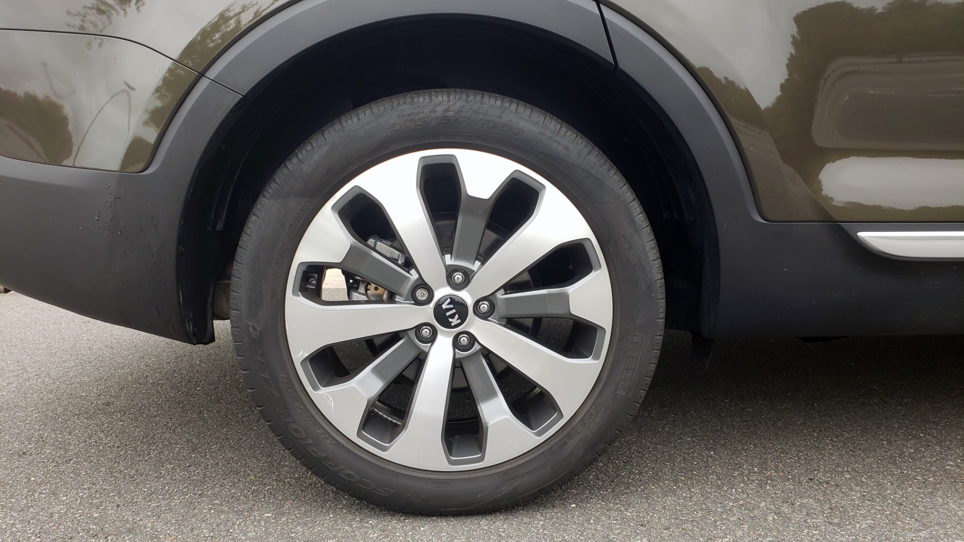 Used 2020 Kia TELLURIDE S 3.8L / FWD / 8-SPD AUTO / SUNROOF / REARVIEW / 20INCH WHEELS for sale $41,595 at Formula Imports in Charlotte NC 28227 82