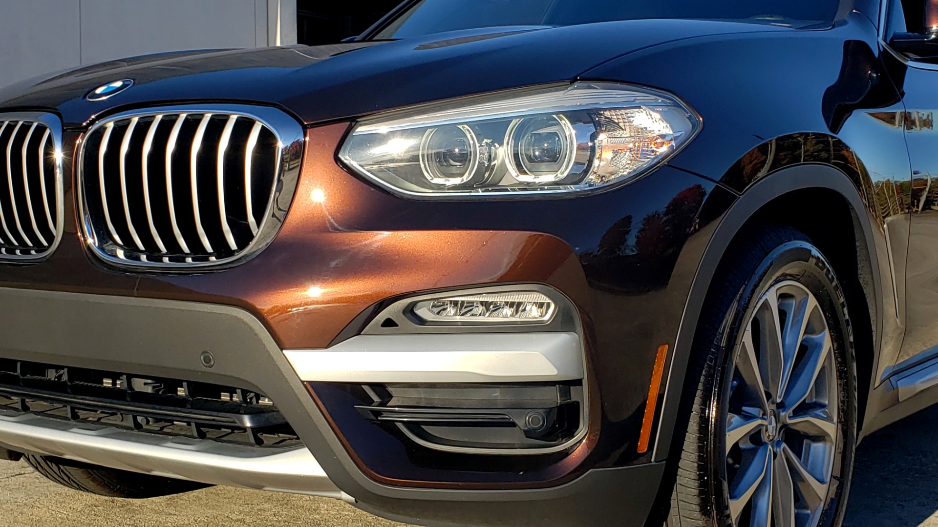 Used 2018 BMW X3 XDRIVE30I / NAV / PANO-ROOF / HTD STS / PARK DIST CNTRL / REARVIEW for sale Sold at Formula Imports in Charlotte NC 28227 14