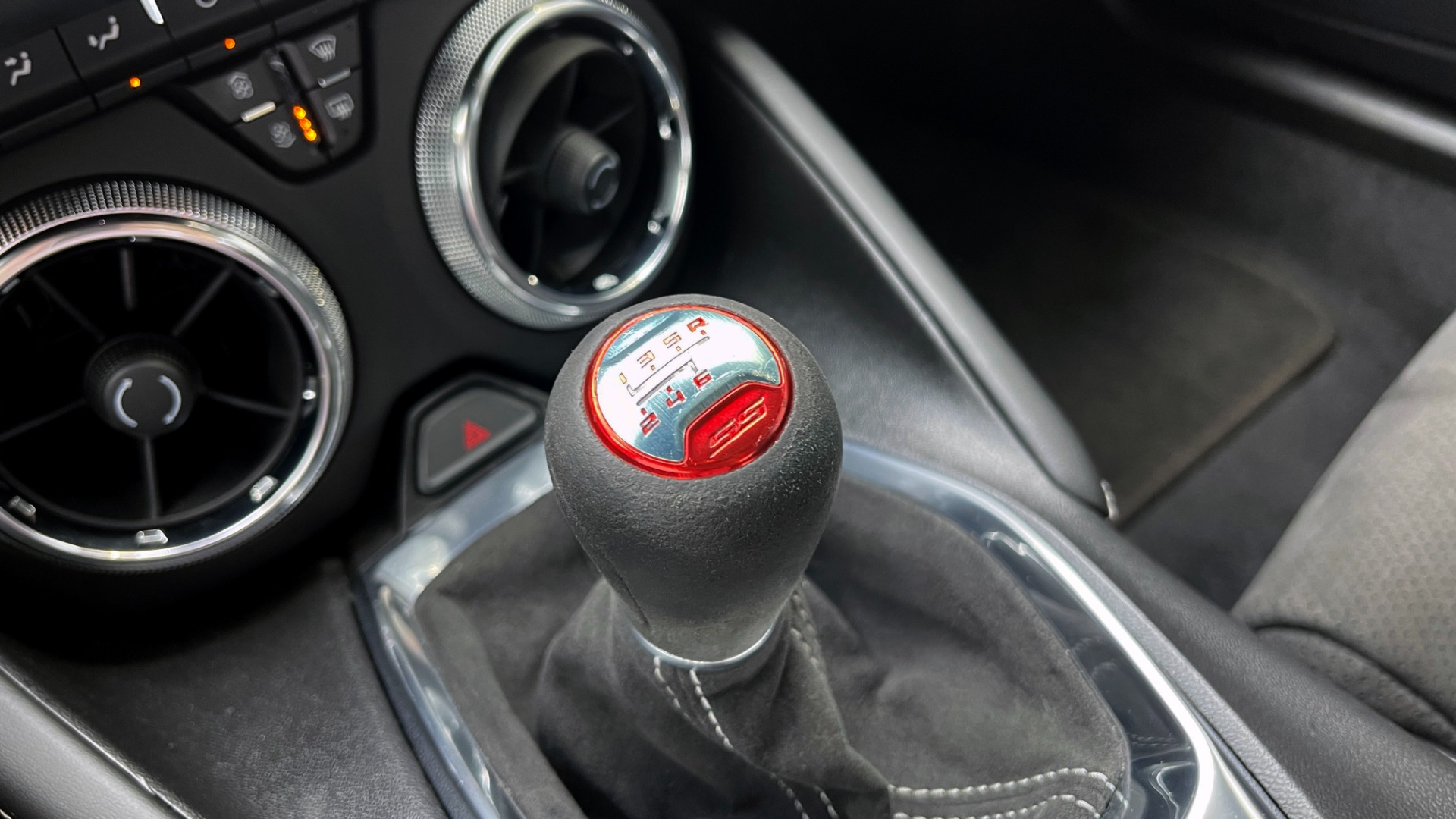 Used 2018 Chevrolet CAMARO 2SS 6.2L V8 MANUAL 1LE TRACK PKG NAV BOSE REARVIEW For Sale 38 999 Formula Imports Stock G11432
