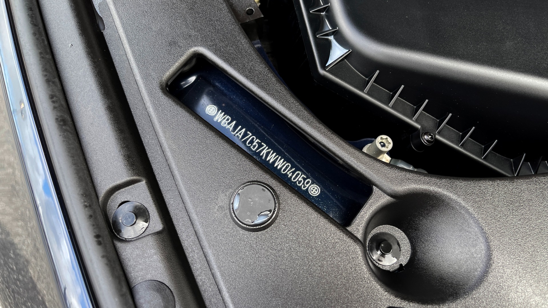 Used 2019 BMW 5 SERIES 530I XDRIVE / CONV PKG / NAV / HUD / HTD STS / SUNROOF / REARVIEW for sale Sold at Formula Imports in Charlotte NC 28227 18