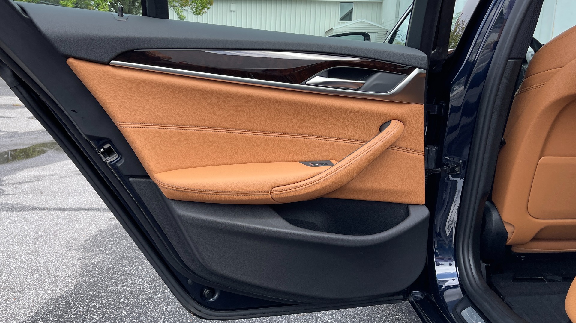 Used 2019 BMW 5 SERIES 530I XDRIVE / CONV PKG / NAV / HUD / HTD STS / SUNROOF / REARVIEW for sale Sold at Formula Imports in Charlotte NC 28227 48