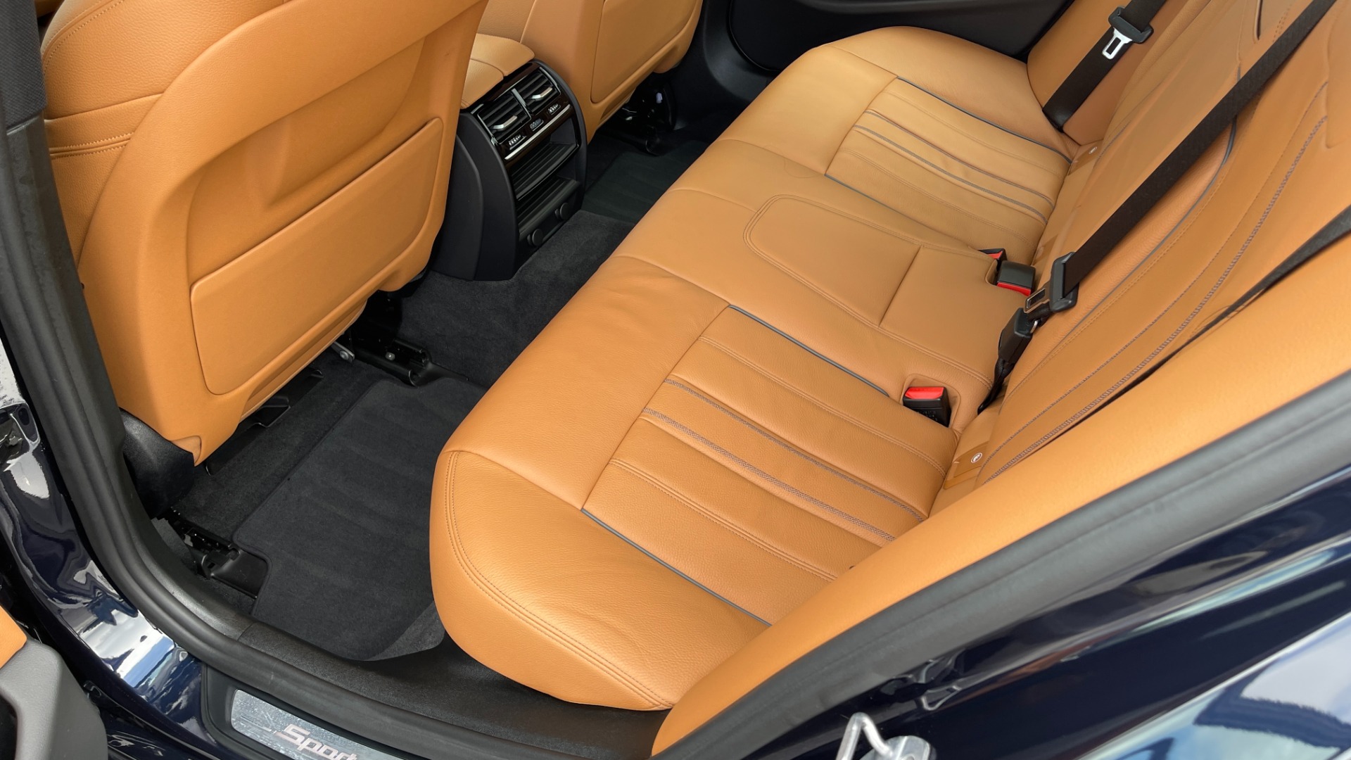 Used 2019 BMW 5 SERIES 530I XDRIVE / CONV PKG / NAV / HUD / HTD STS / SUNROOF / REARVIEW for sale Sold at Formula Imports in Charlotte NC 28227 50
