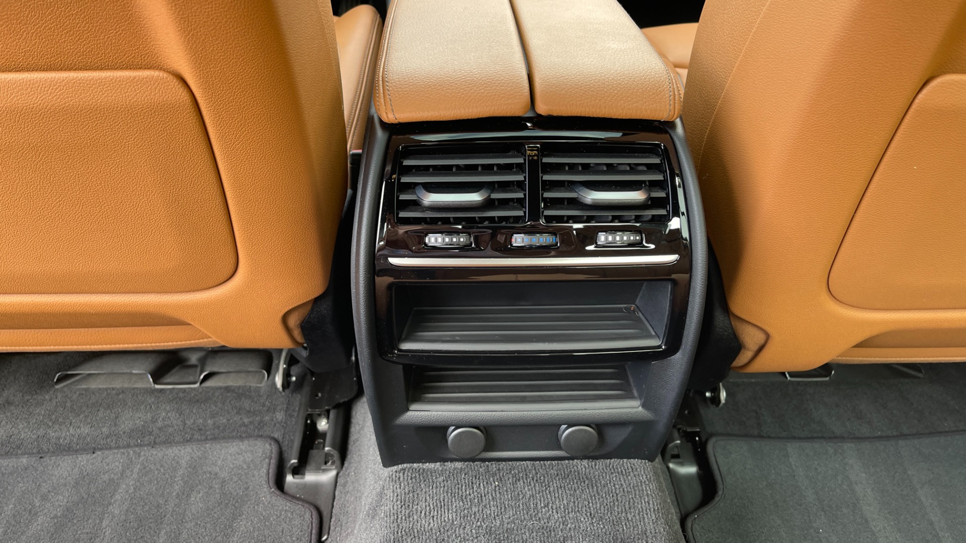 Used 2019 BMW 5 SERIES 530I XDRIVE / CONV PKG / NAV / HUD / HTD STS / SUNROOF / REARVIEW for sale Sold at Formula Imports in Charlotte NC 28227 51