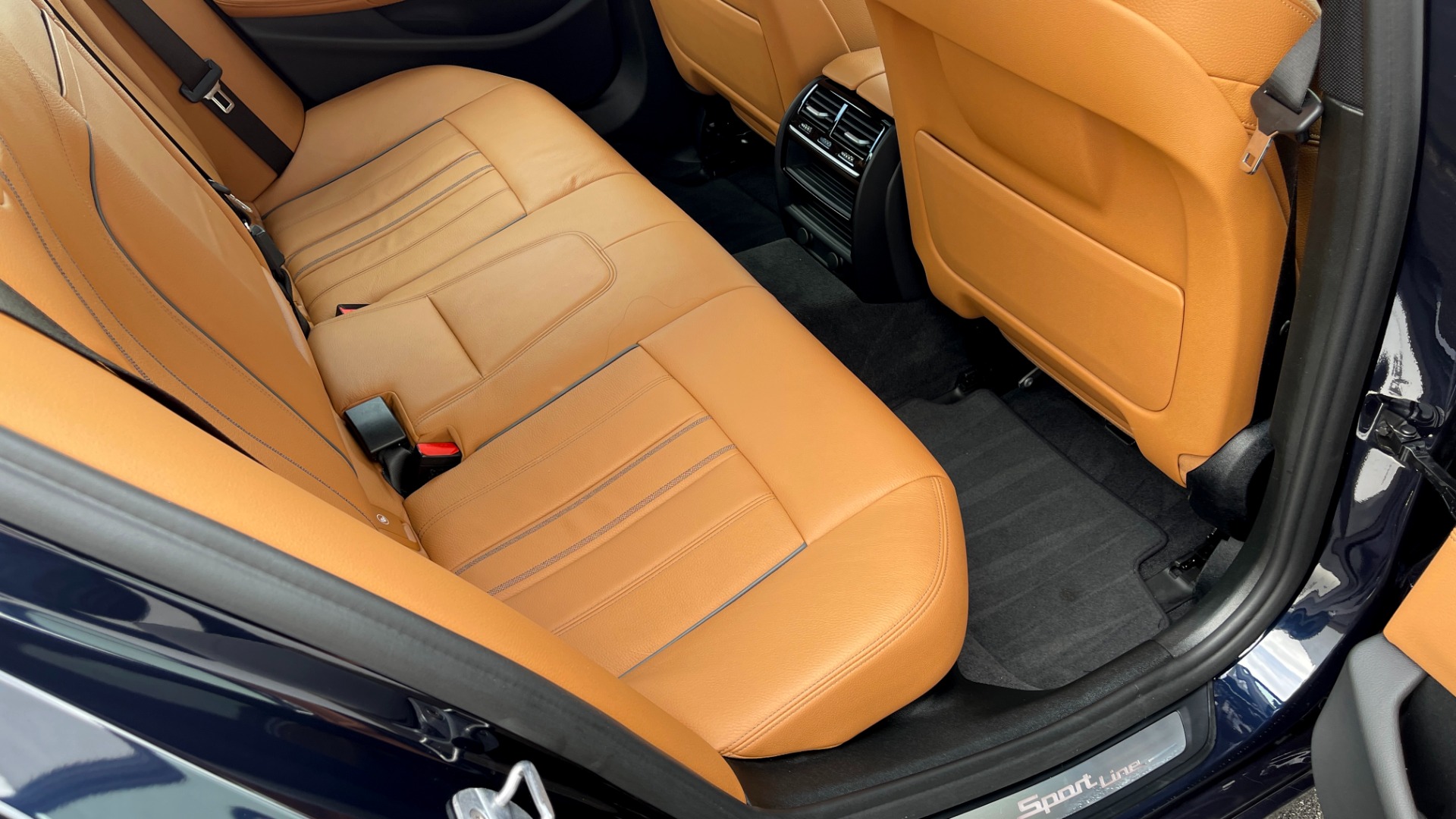 Used 2019 BMW 5 SERIES 530I XDRIVE / CONV PKG / NAV / HUD / HTD STS / SUNROOF / REARVIEW for sale $41,995 at Formula Imports in Charlotte NC 28227 56