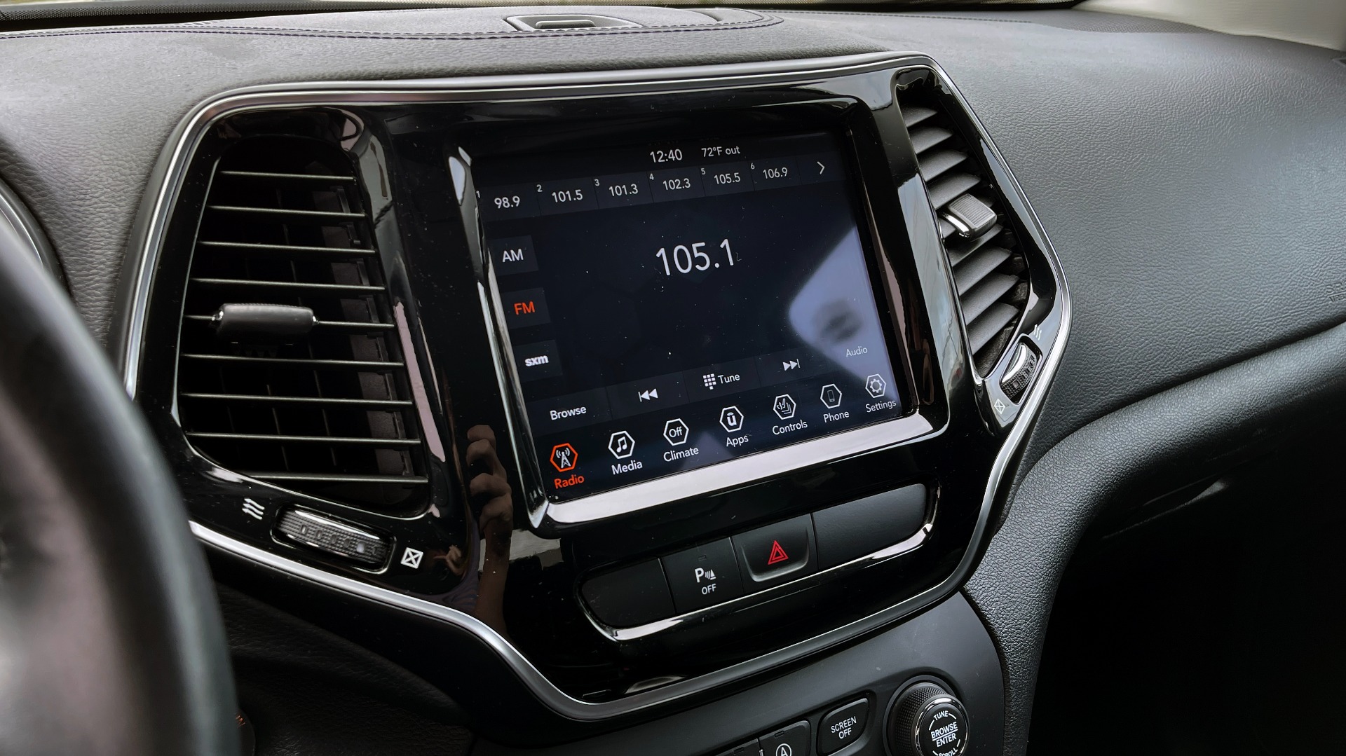 Used 2019 Jeep CHEROKEE LIMITED 2.4L / FWD / APPLE CARPLAY / KEYLESS-GO / REARVIEW for sale Sold at Formula Imports in Charlotte NC 28227 37