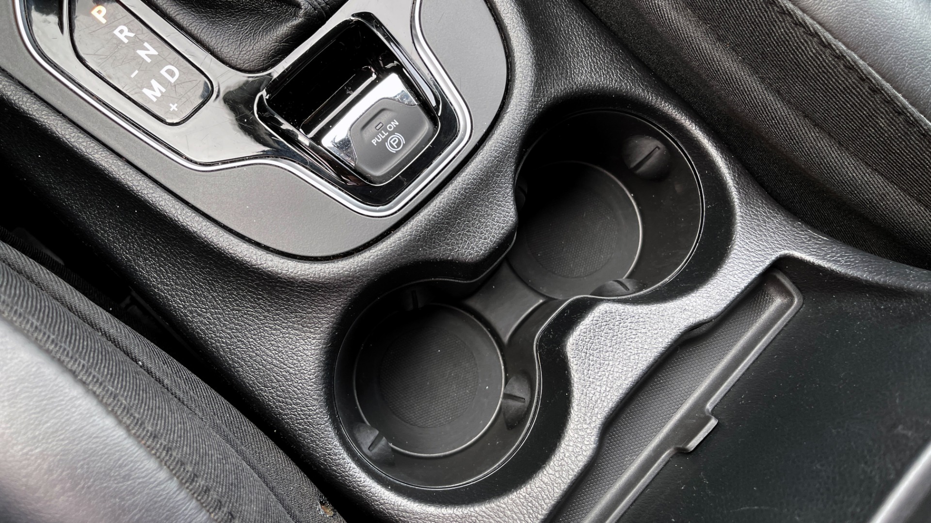Used 2019 Jeep CHEROKEE LIMITED 2.4L / FWD / APPLE CARPLAY / KEYLESS-GO / REARVIEW for sale Sold at Formula Imports in Charlotte NC 28227 41