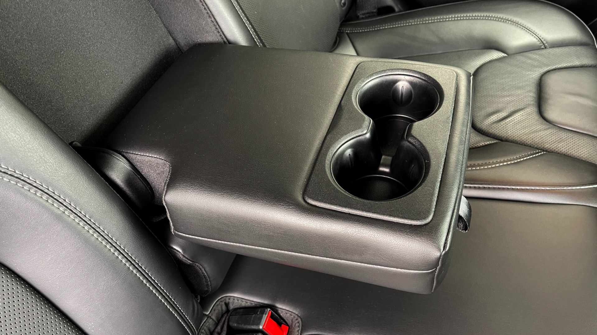 Used 2019 Jeep CHEROKEE LIMITED 2.4L / FWD / APPLE CARPLAY / KEYLESS-GO / REARVIEW for sale Sold at Formula Imports in Charlotte NC 28227 57