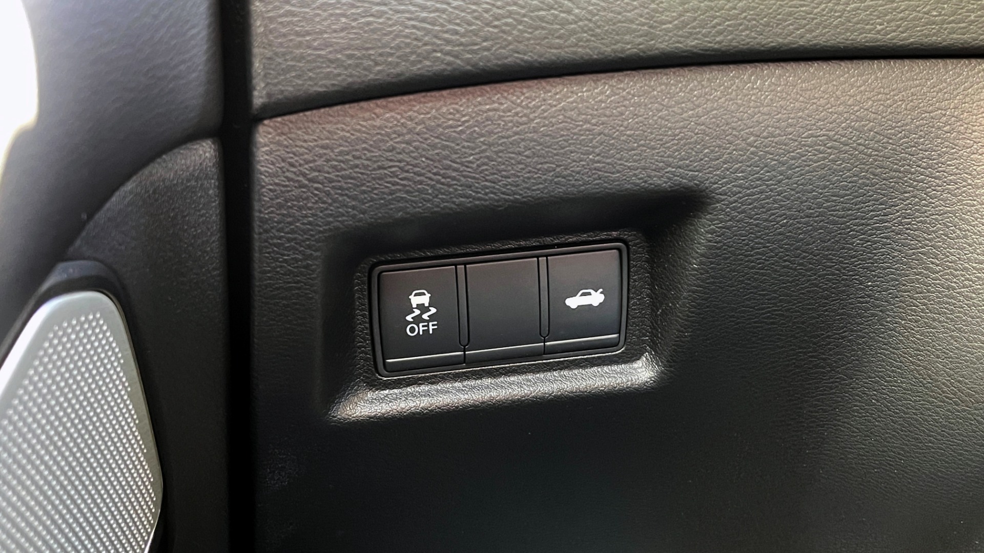 Used 2018 INFINITI Q50 RED SPORT 400 / AWD / PROACTIVE PKG / CF PKG / AW PKG / WELCOME for sale Sold at Formula Imports in Charlotte NC 28227 32