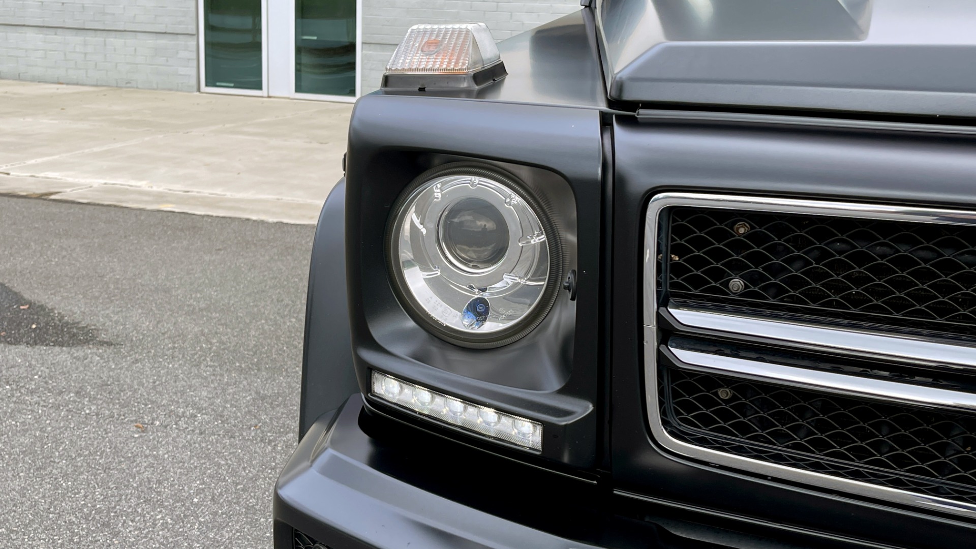 Used 2017 Mercedes-Benz G-CLASS AMG G 63 / DESIGNO PKG / NAV / SUNROOF / H/K SND / REARVIEW for sale $124,999 at Formula Imports in Charlotte NC 28227 20