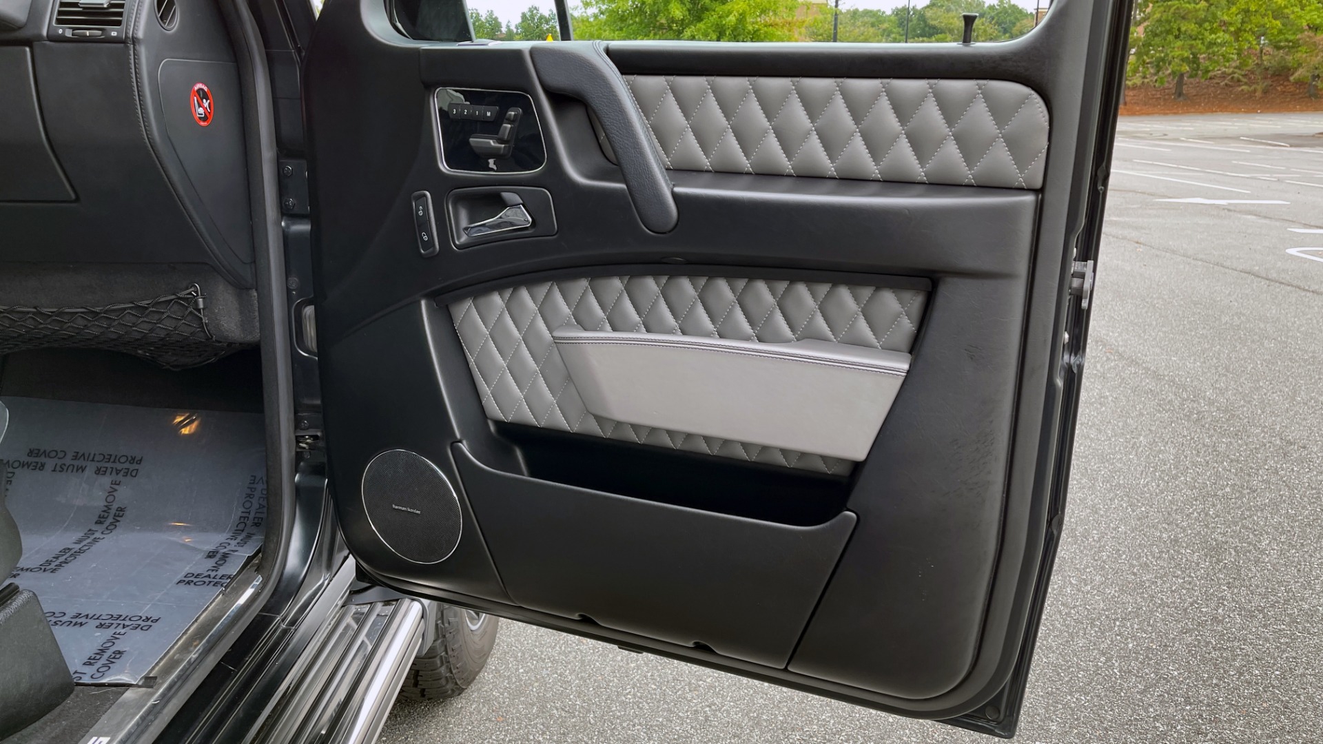 Used 2017 Mercedes-Benz G-CLASS AMG G 63 / DESIGNO PKG / NAV / SUNROOF / H/K SND / REARVIEW for sale $124,999 at Formula Imports in Charlotte NC 28227 55