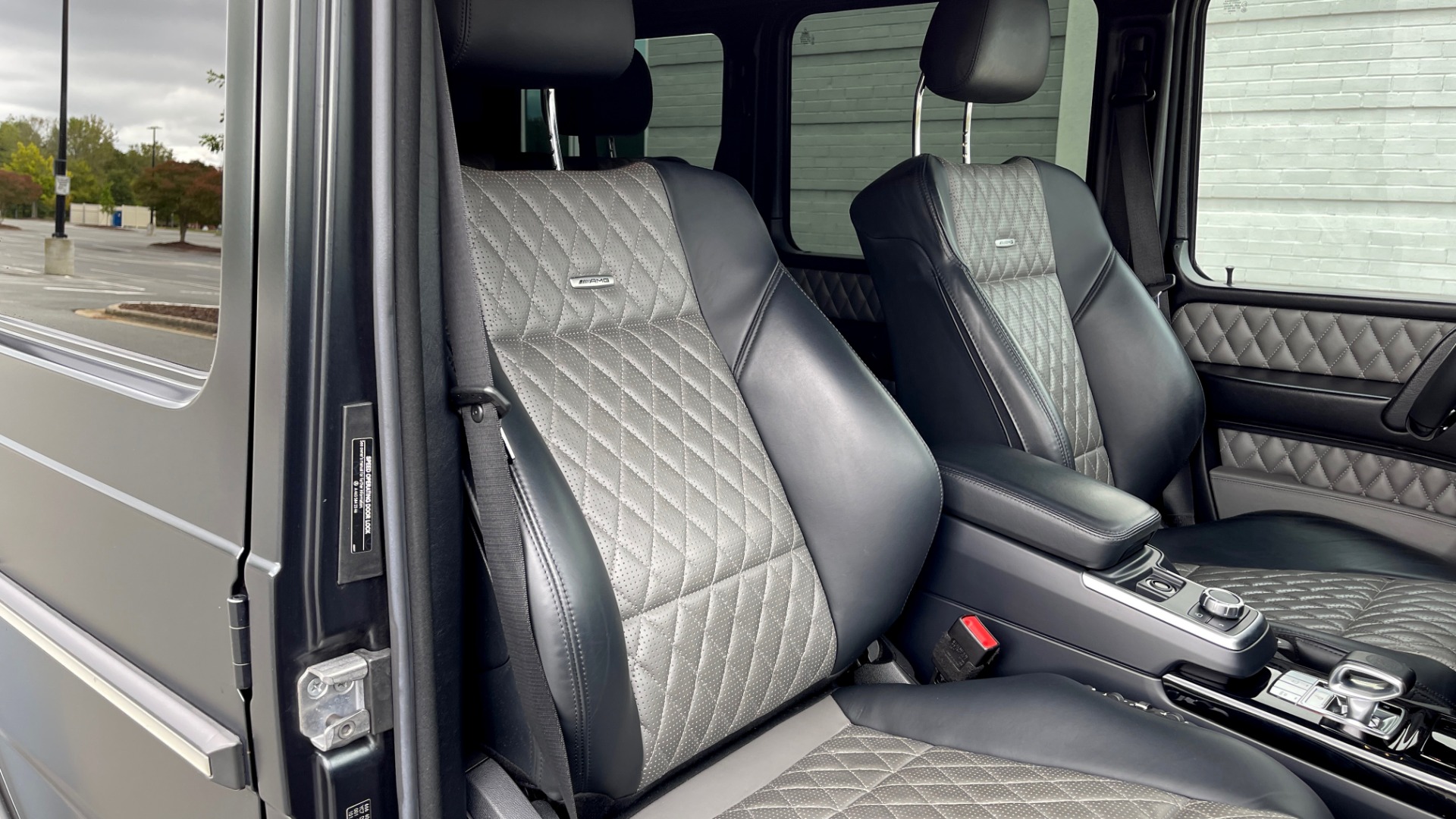 Used 2017 Mercedes-Benz G-CLASS AMG G 63 / DESIGNO PKG / NAV / SUNROOF / H/K SND / REARVIEW for sale $124,999 at Formula Imports in Charlotte NC 28227 58