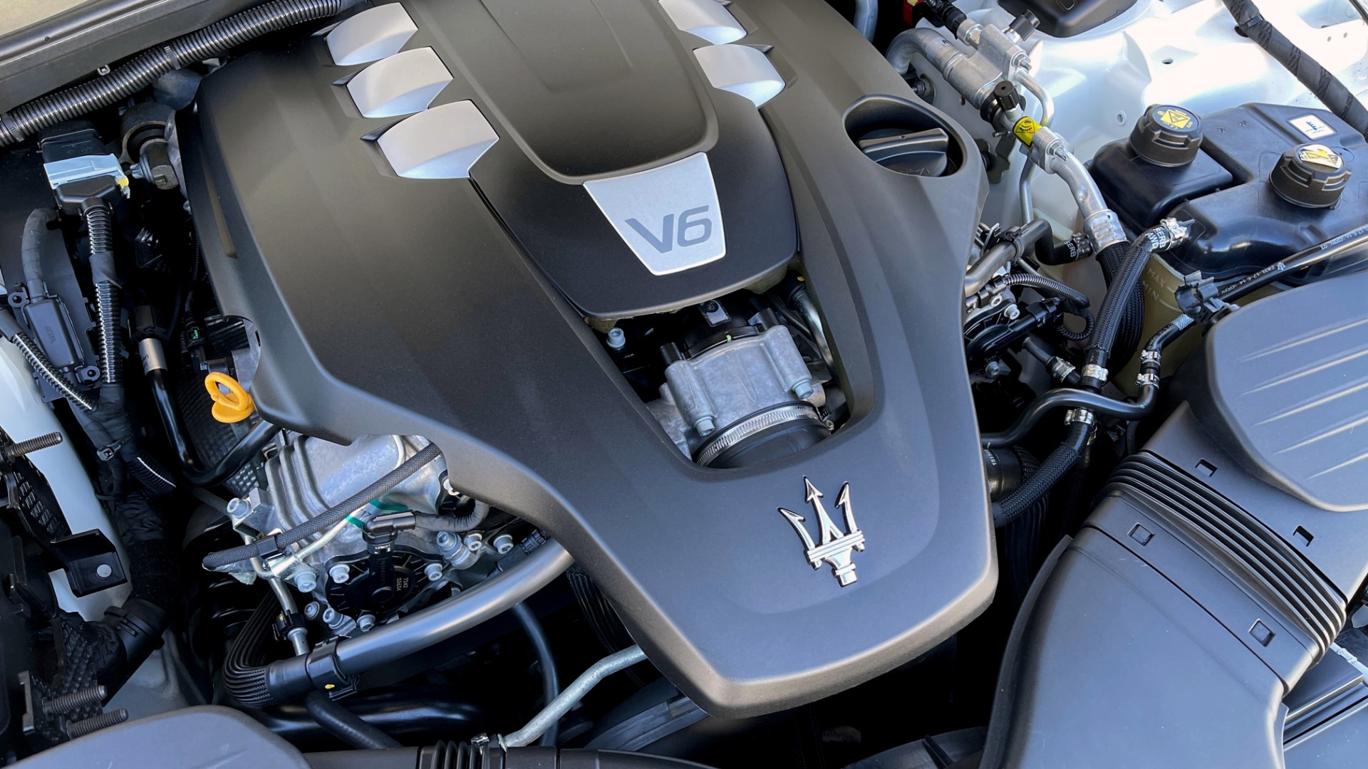 Used 2018 Maserati Ghibli for sale Sold at Formula Imports in Charlotte NC 28227 13