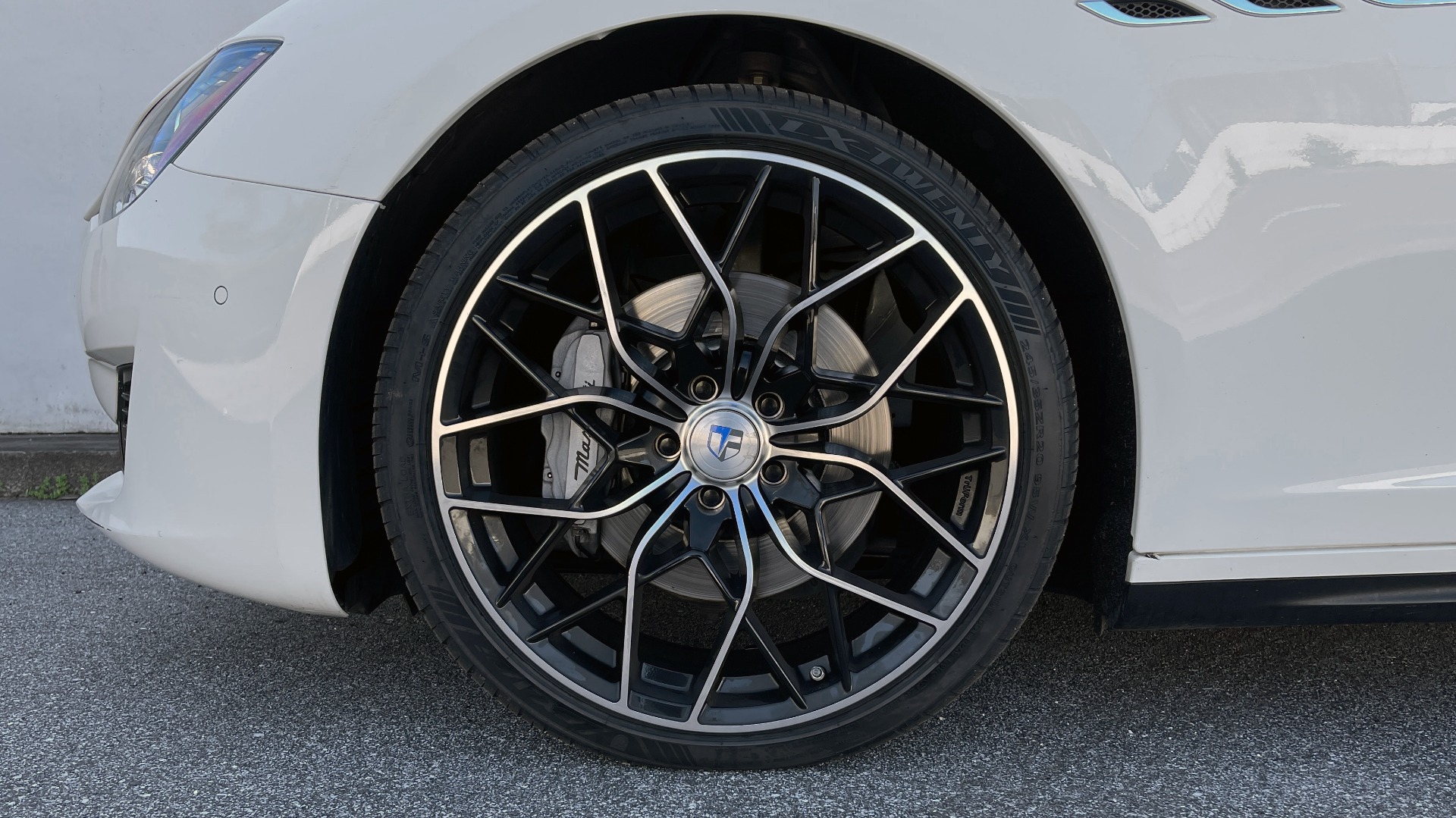 Used 2018 Maserati GHIBLI SEDAN / RWD / 3.0L V6 / SUNROOF / NAV / REARVIEW for sale Sold at Formula Imports in Charlotte NC 28227 61