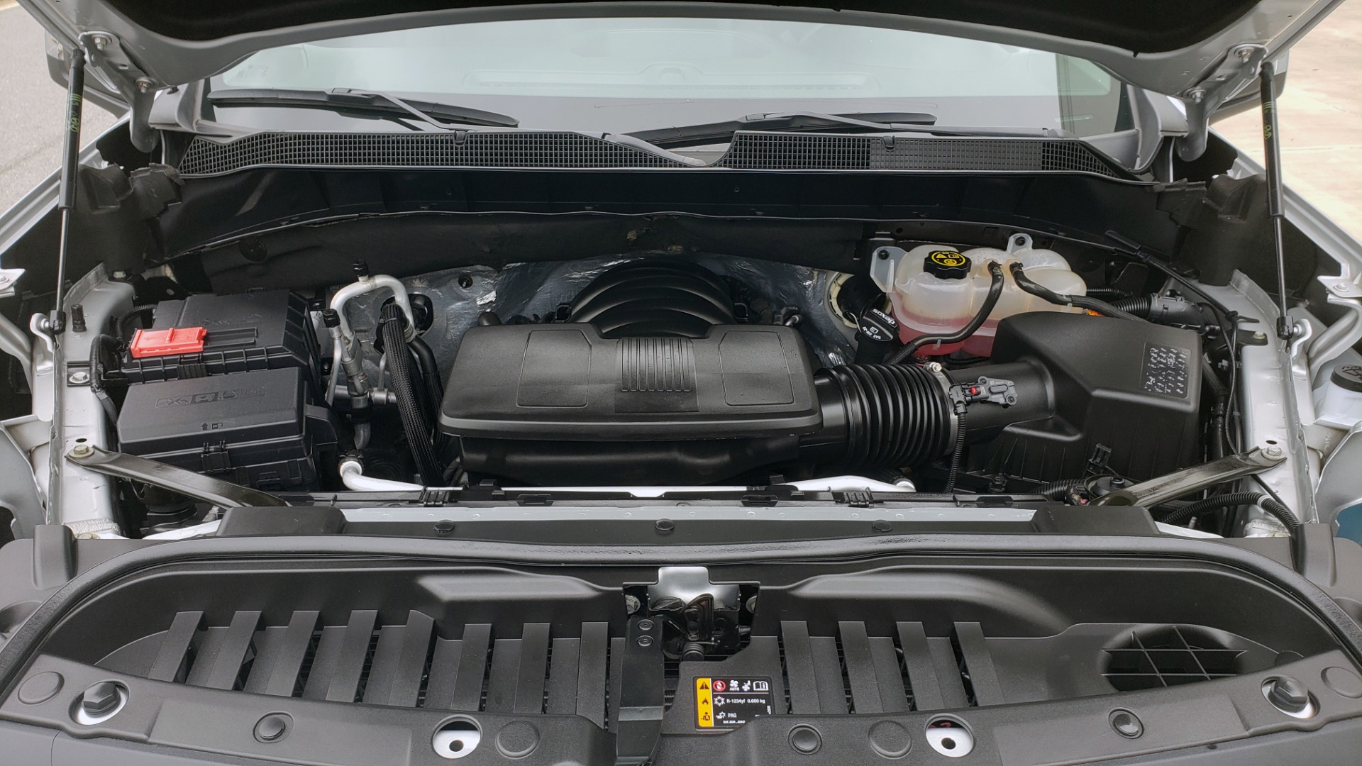 Used 2020 Chevrolet SILVERADO 1500 LT 4WD DOUBLECAB 147 WB / 5.3L V8 / BEDLINER / REARVIEW for sale $41,995 at Formula Imports in Charlotte NC 28227 15