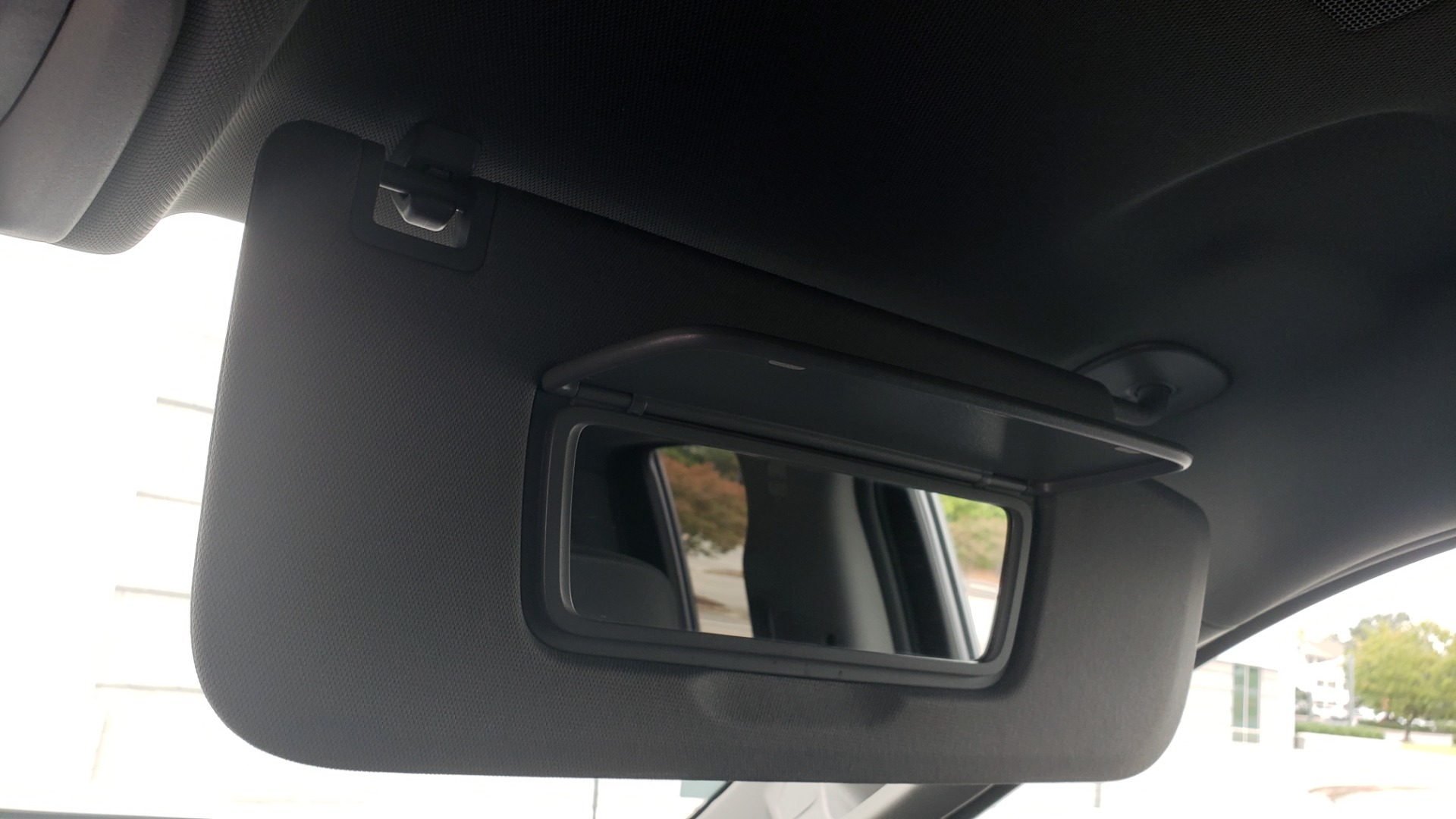 Used 2020 Chevrolet SILVERADO 1500 LT 4WD DOUBLECAB 147 WB / 5.3L V8 / BEDLINER / REARVIEW for sale $41,995 at Formula Imports in Charlotte NC 28227 48