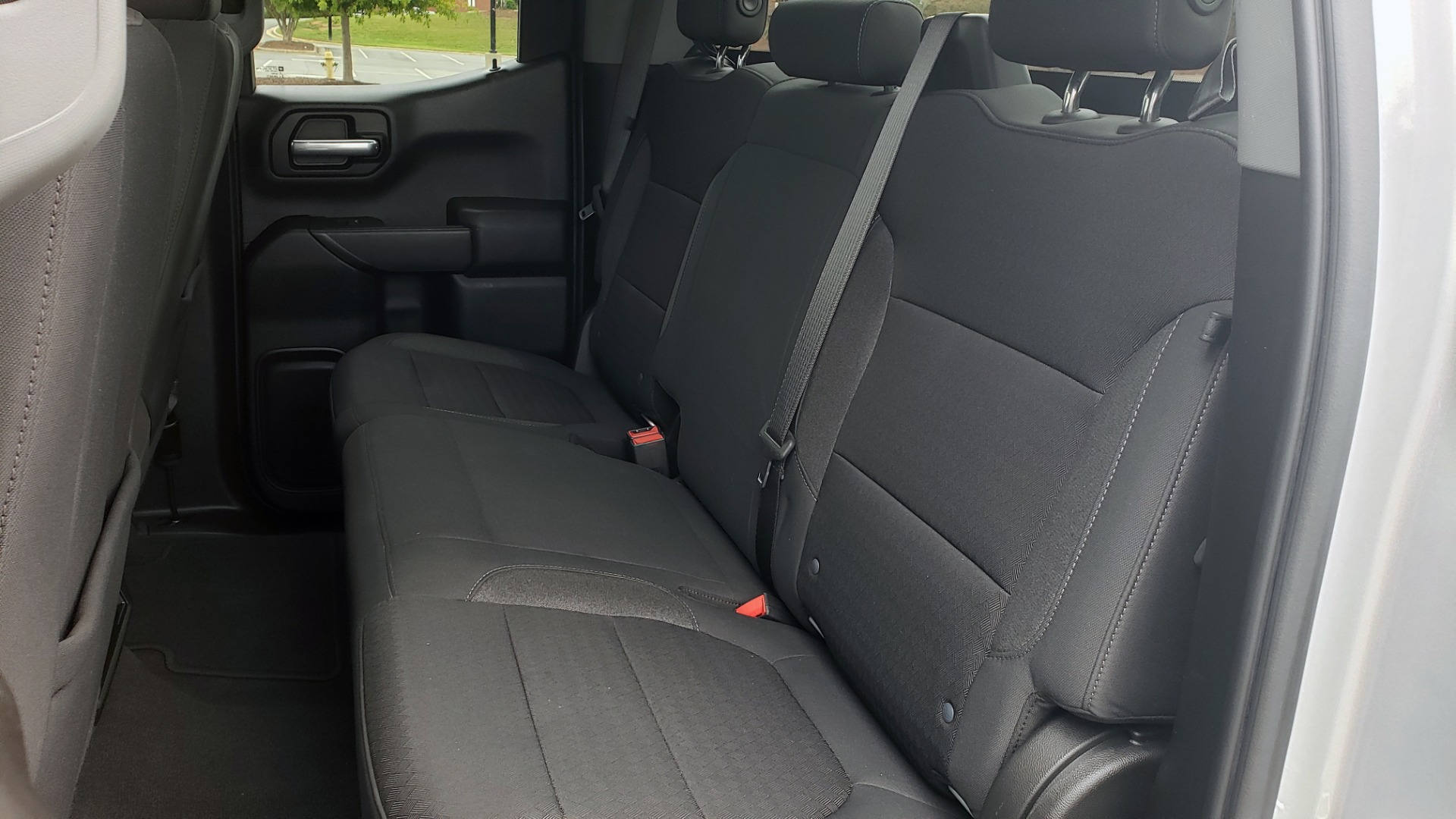Used 2020 Chevrolet SILVERADO 1500 LT 4WD DOUBLECAB 147 WB / 5.3L V8 / BEDLINER / REARVIEW for sale $41,995 at Formula Imports in Charlotte NC 28227 55