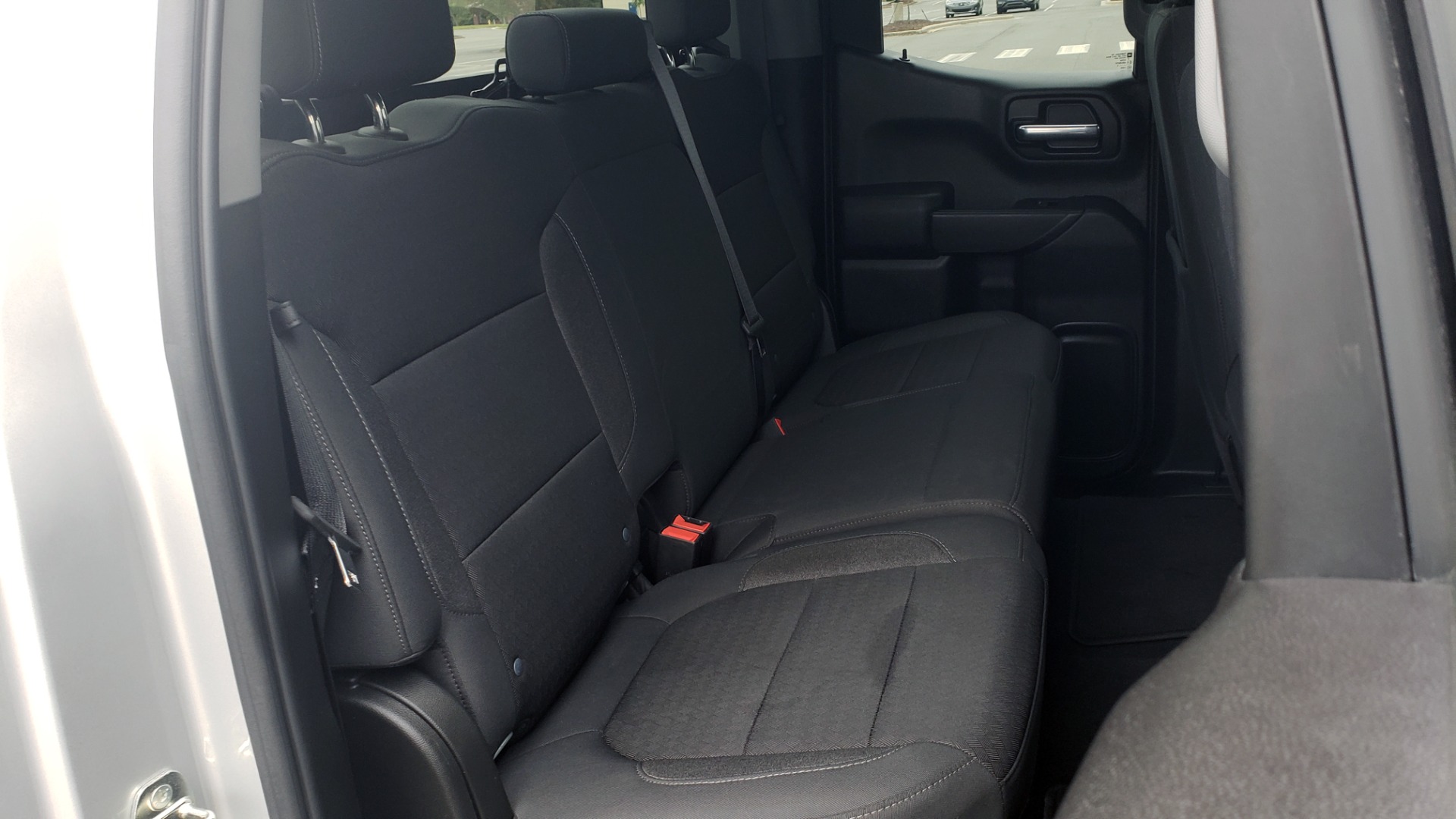 Used 2020 Chevrolet SILVERADO 1500 LT DOUBLE CAB / 4X4 / 5.3L / 22IN WHEELS / REARVIEW for sale Sold at Formula Imports in Charlotte NC 28227 64