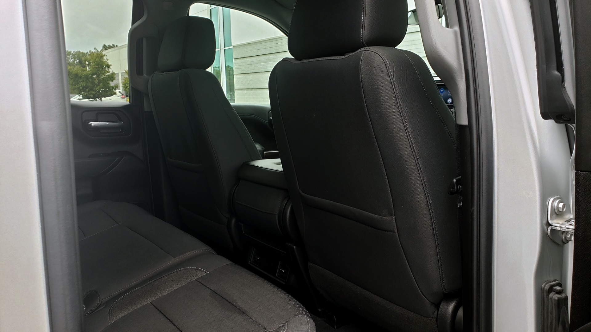 Used 2020 Chevrolet SILVERADO 1500 LT 4WD DOUBLECAB 147 WB / 5.3L V8 / BEDLINER / REARVIEW for sale $41,995 at Formula Imports in Charlotte NC 28227 65