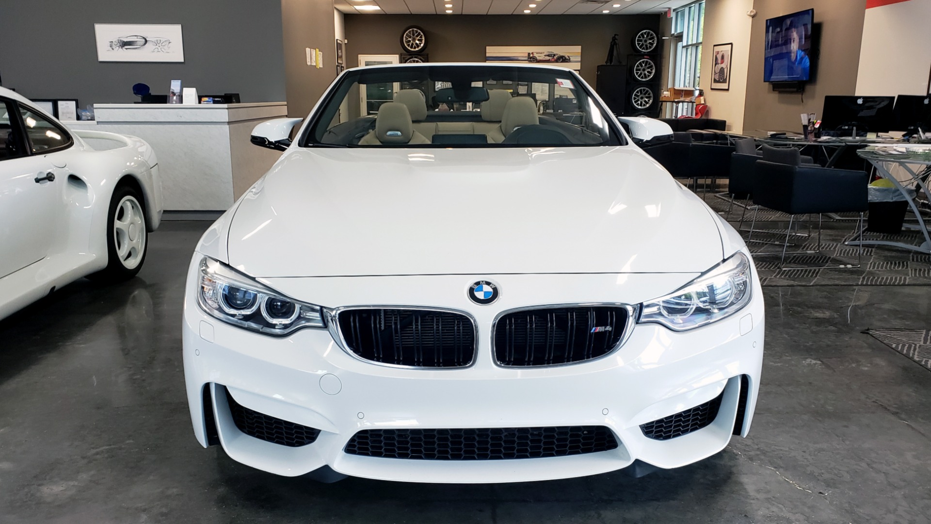 Used 2016 BMW M4 CONVERTIBLE 3.0L / 7-SPD AUTO / EXECUTIVE / ADAPT M SUSP / REARVIEW for sale Sold at Formula Imports in Charlotte NC 28227 11