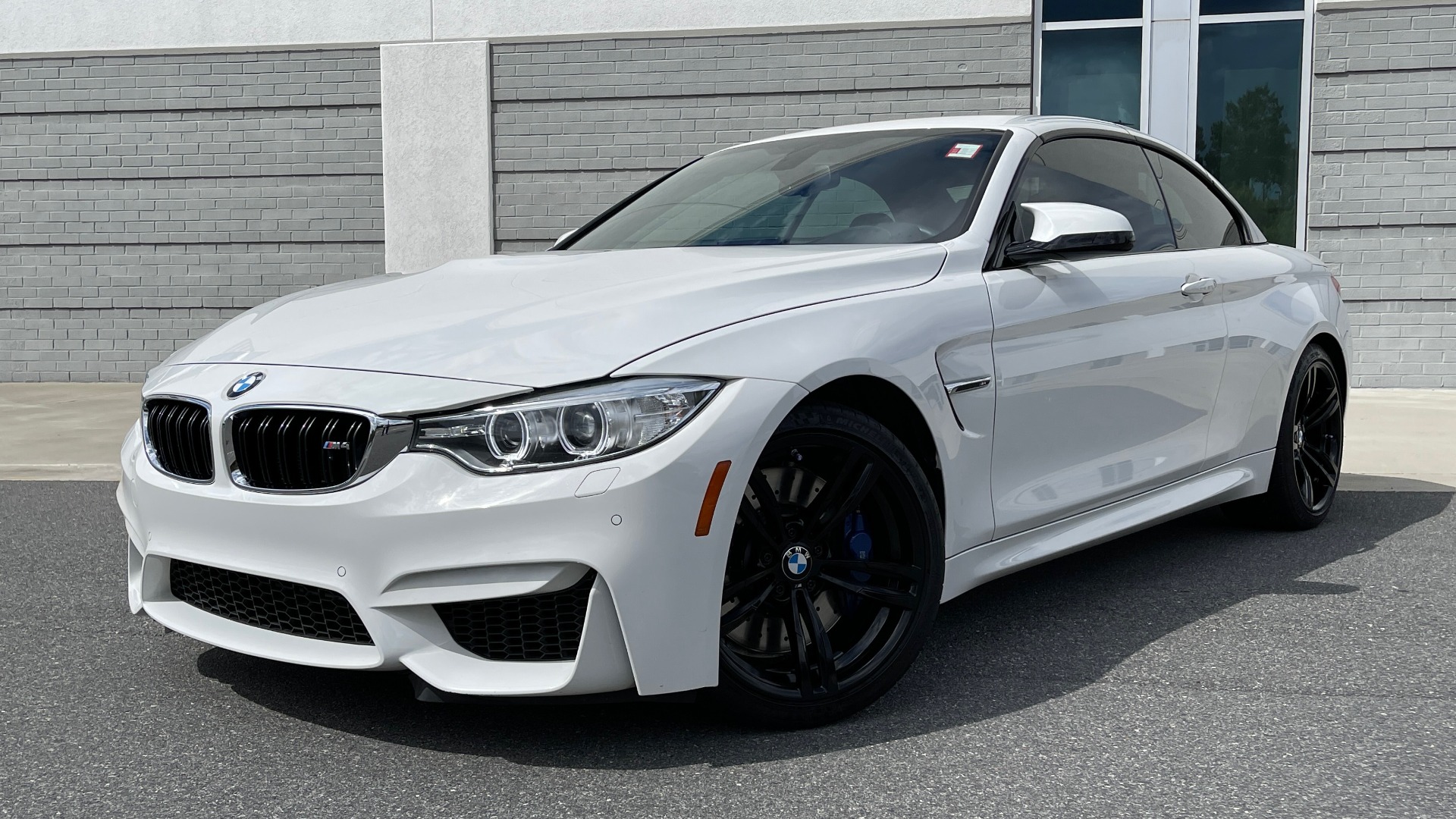 Used 2016 BMW M4 CONVERTIBLE 3.0L / 7-SPD AUTO / EXECUTIVE / ADAPT M SUSP / REARVIEW for sale Sold at Formula Imports in Charlotte NC 28227 20