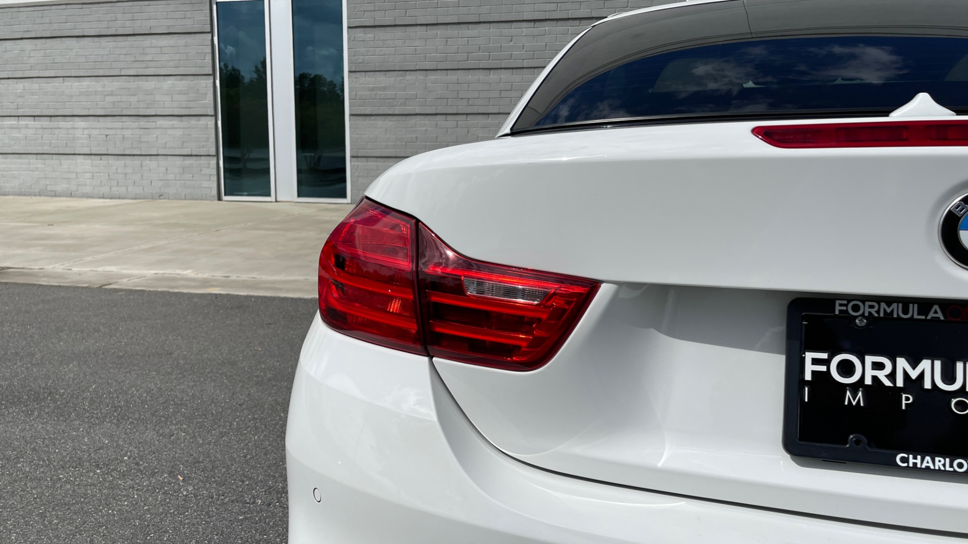 Used 2016 BMW M4 CONVERTIBLE 3.0L / 7-SPD AUTO / EXECUTIVE / ADAPT M SUSP / REARVIEW for sale Sold at Formula Imports in Charlotte NC 28227 35
