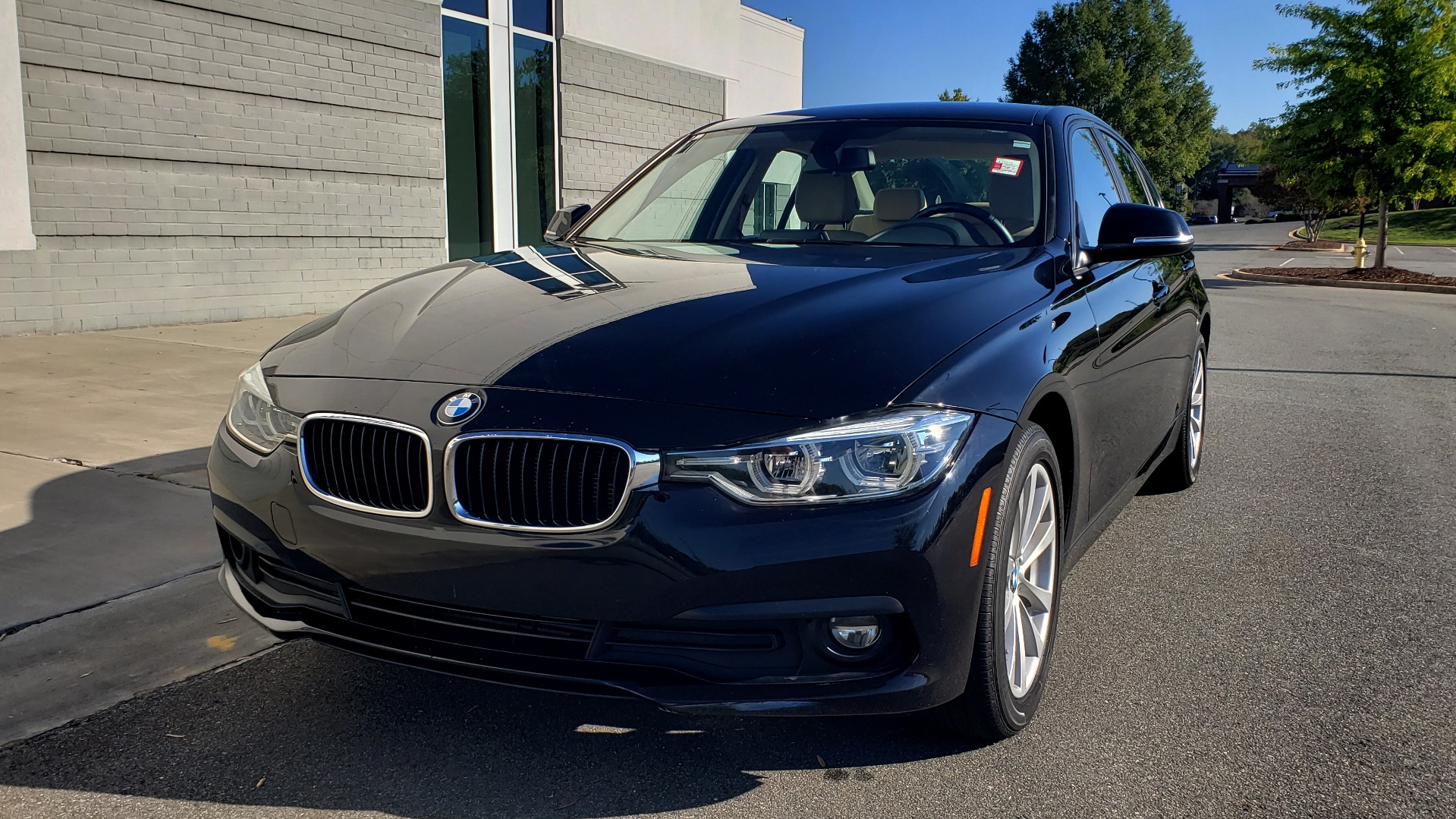 Used 2018 BMW 3 SERIES 320IXDRIVE 2.0L SEDAN / HEATED SEATS / REARVIEW for sale Sold at Formula Imports in Charlotte NC 28227 2