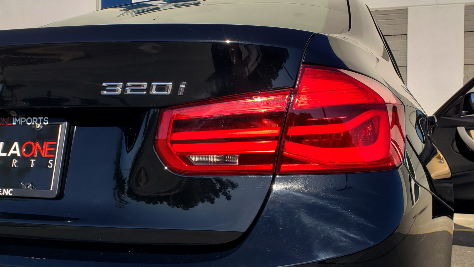 Used 2018 BMW 3 SERIES 320IXDRIVE 2.0L SEDAN / HEATED SEATS / REARVIEW for sale Sold at Formula Imports in Charlotte NC 28227 26