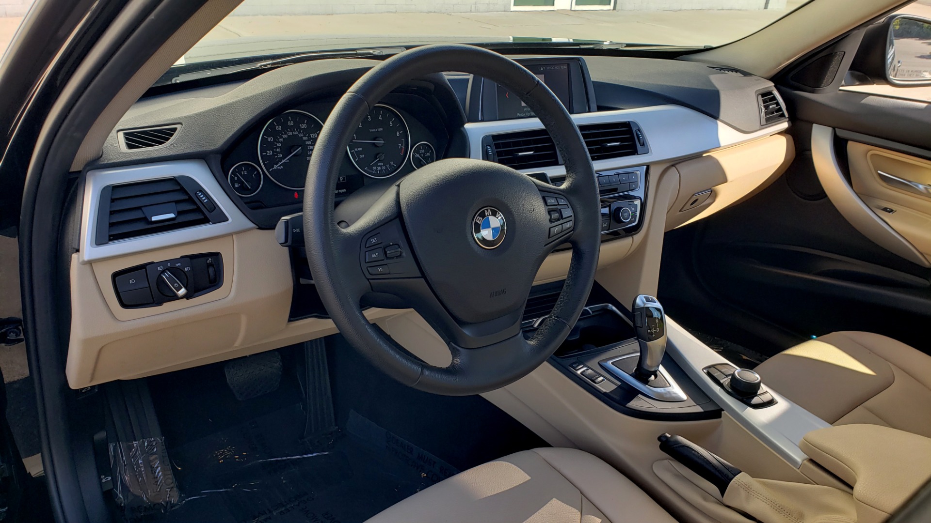 Used 2018 BMW 3 SERIES 320IXDRIVE 2.0L SEDAN / HEATED SEATS / REARVIEW for sale Sold at Formula Imports in Charlotte NC 28227 32