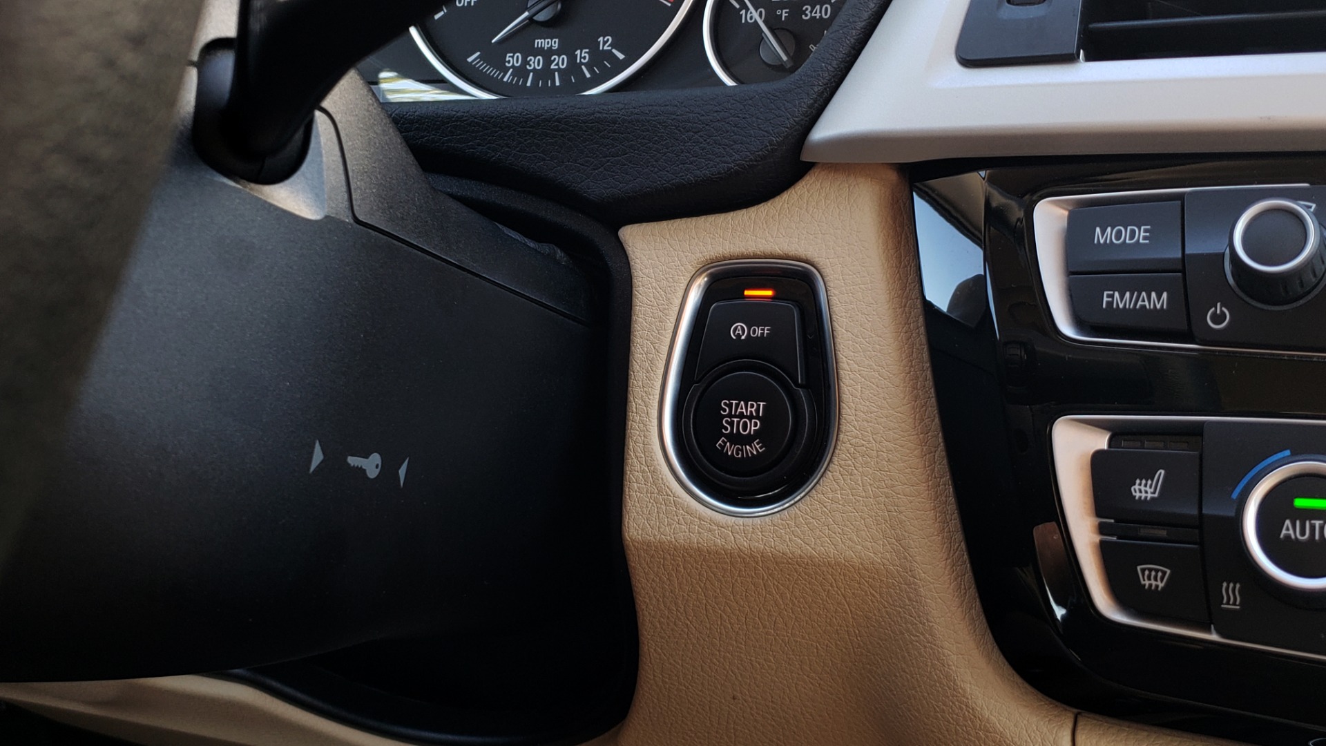 Used 2018 BMW 3 SERIES 320IXDRIVE 2.0L SEDAN / HEATED SEATS / REARVIEW for sale Sold at Formula Imports in Charlotte NC 28227 43