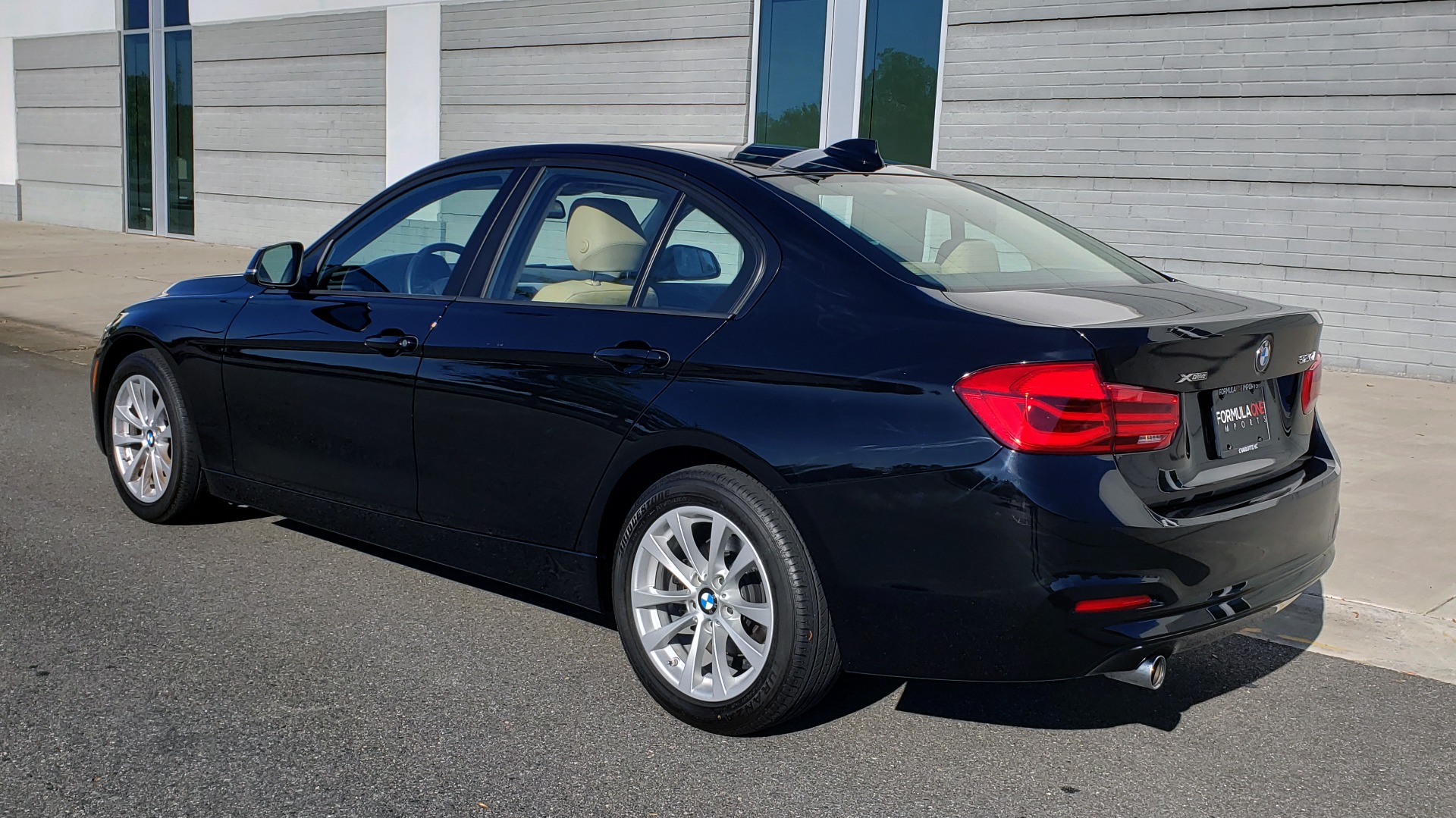 Used 2018 BMW 3 SERIES 320IXDRIVE 2.0L SEDAN / HEATED SEATS / REARVIEW for sale Sold at Formula Imports in Charlotte NC 28227 5