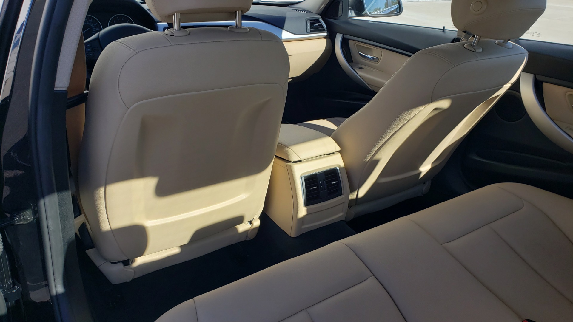 Used 2018 BMW 3 SERIES 320IXDRIVE 2.0L SEDAN / HEATED SEATS / REARVIEW for sale Sold at Formula Imports in Charlotte NC 28227 55