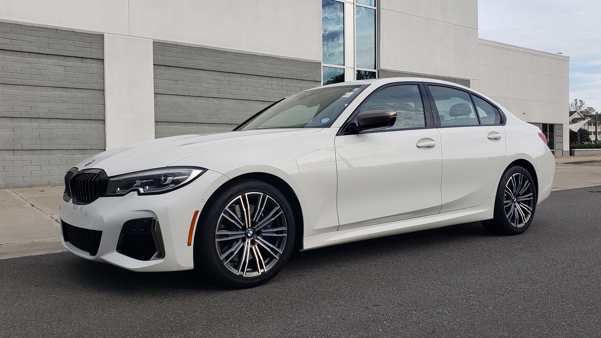 Used 2020 BMW 3 SERIES M340I SEDAN / 3.0L / 8-SPD AUTO / NAV / SUNROOF / REARVIEW for sale Sold at Formula Imports in Charlotte NC 28227 4