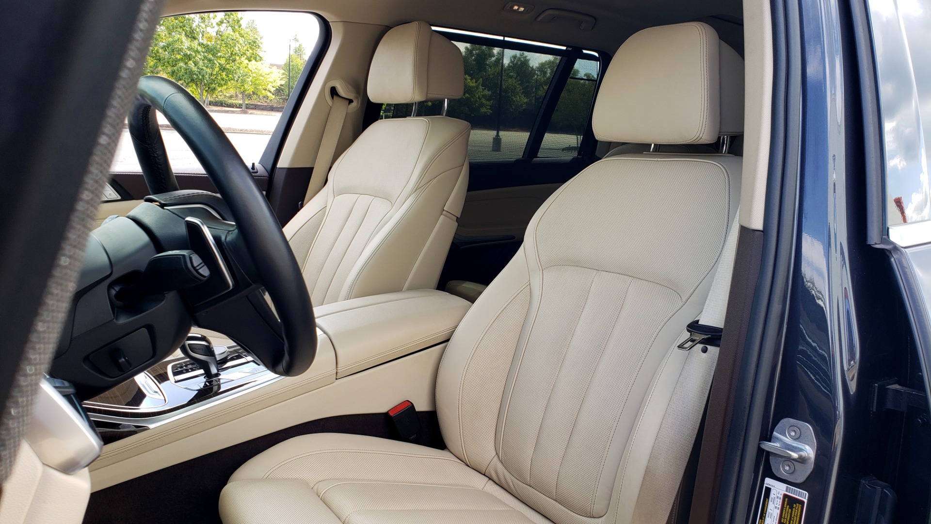 Used 2019 BMW X7 XDRIVE40I PREMIUM / LUXURY / COLD WEATHER / PARK ASST / PANORAMIC SKY / TOW for sale $75,999 at Formula Imports in Charlotte NC 28227 42