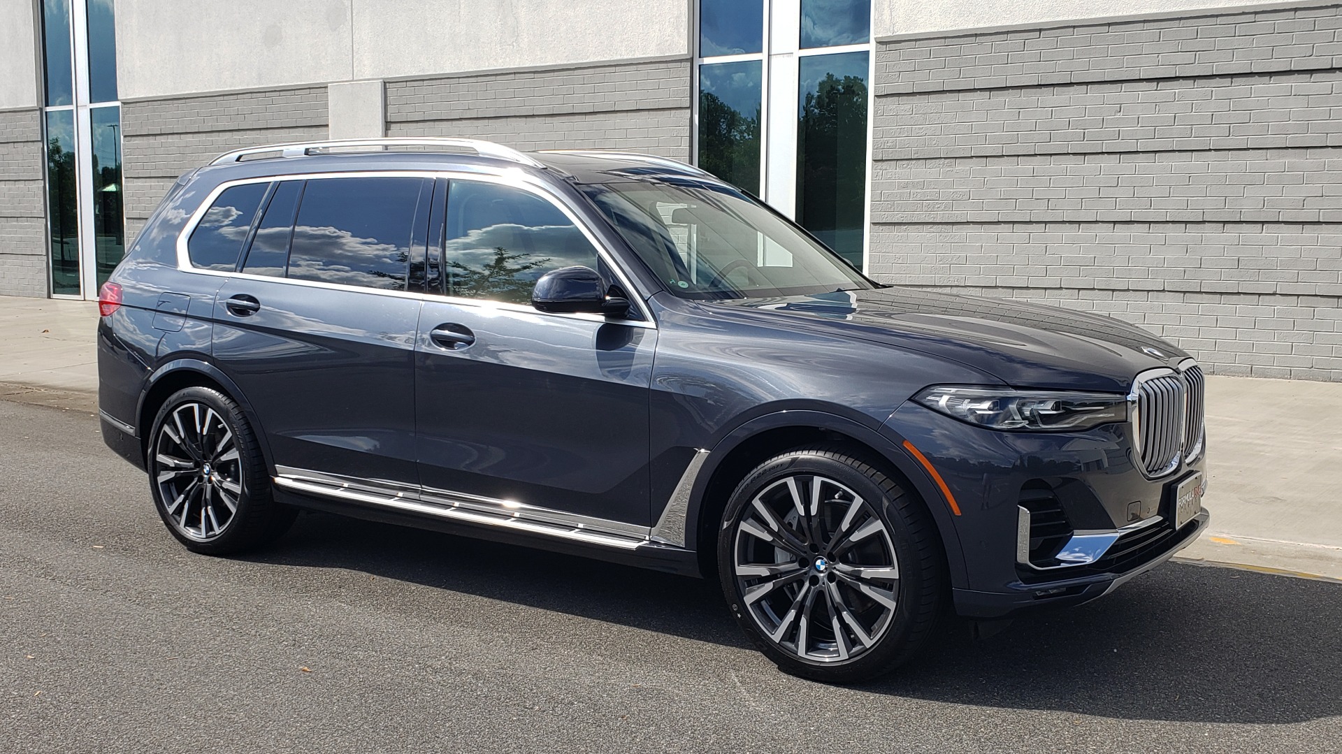 Used 2019 BMW X7 XDRIVE40I PREMIUM / LUXURY / COLD WEATHER / PARK ASST / PANORAMIC SKY / TOW for sale $75,999 at Formula Imports in Charlotte NC 28227 9