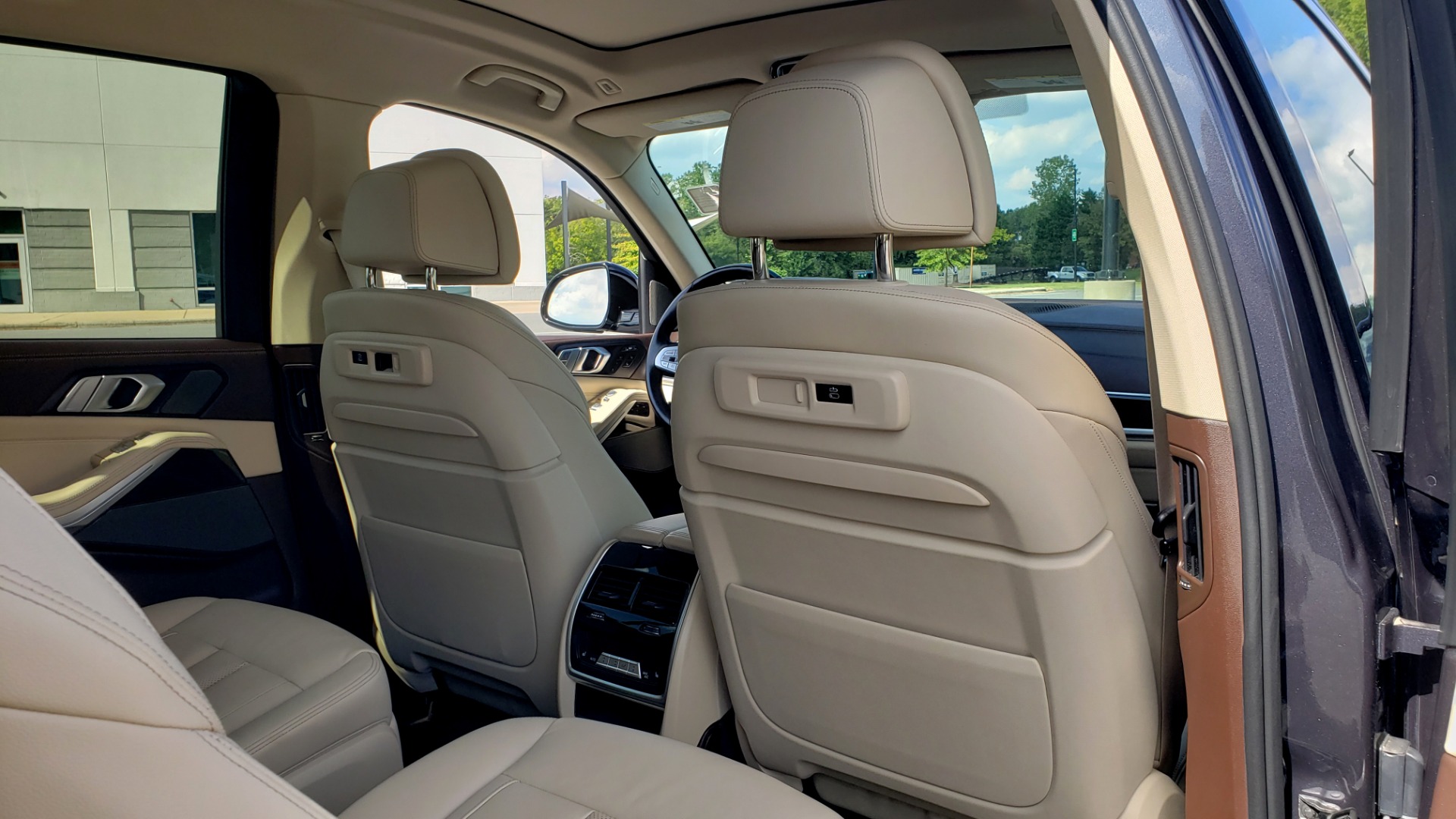 Used 2019 BMW X7 XDRIVE40I PREMIUM / LUXURY / COLD WEATHER / PARK ASST / PANORAMIC SKY / TOW for sale $75,999 at Formula Imports in Charlotte NC 28227 91