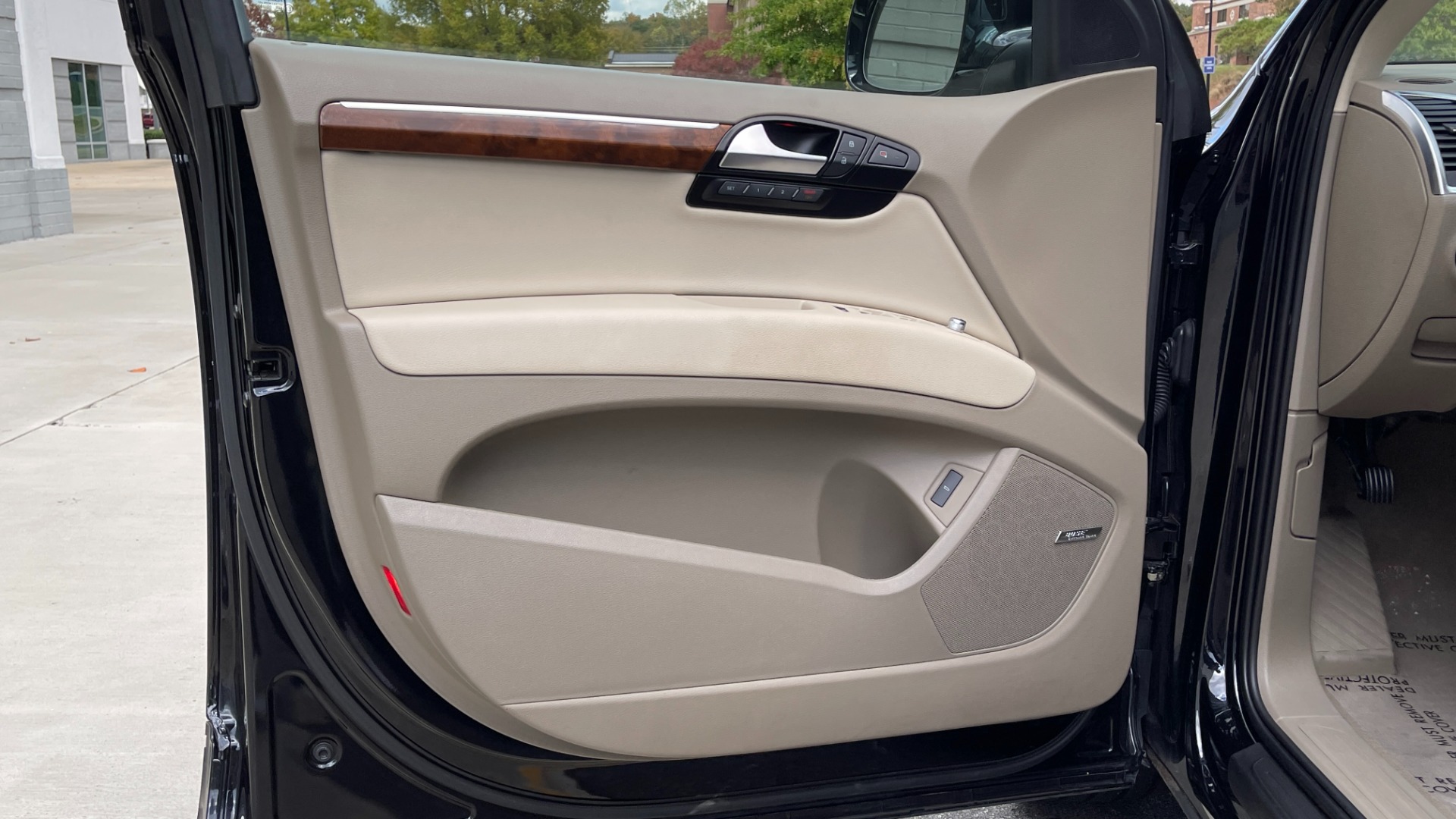 Used 2015 Audi Q7 3.0T PREMIUM PLUS / NAV / PANO-ROOF / BOSE / 3-ROW / REARVIEW for sale Sold at Formula Imports in Charlotte NC 28227 26