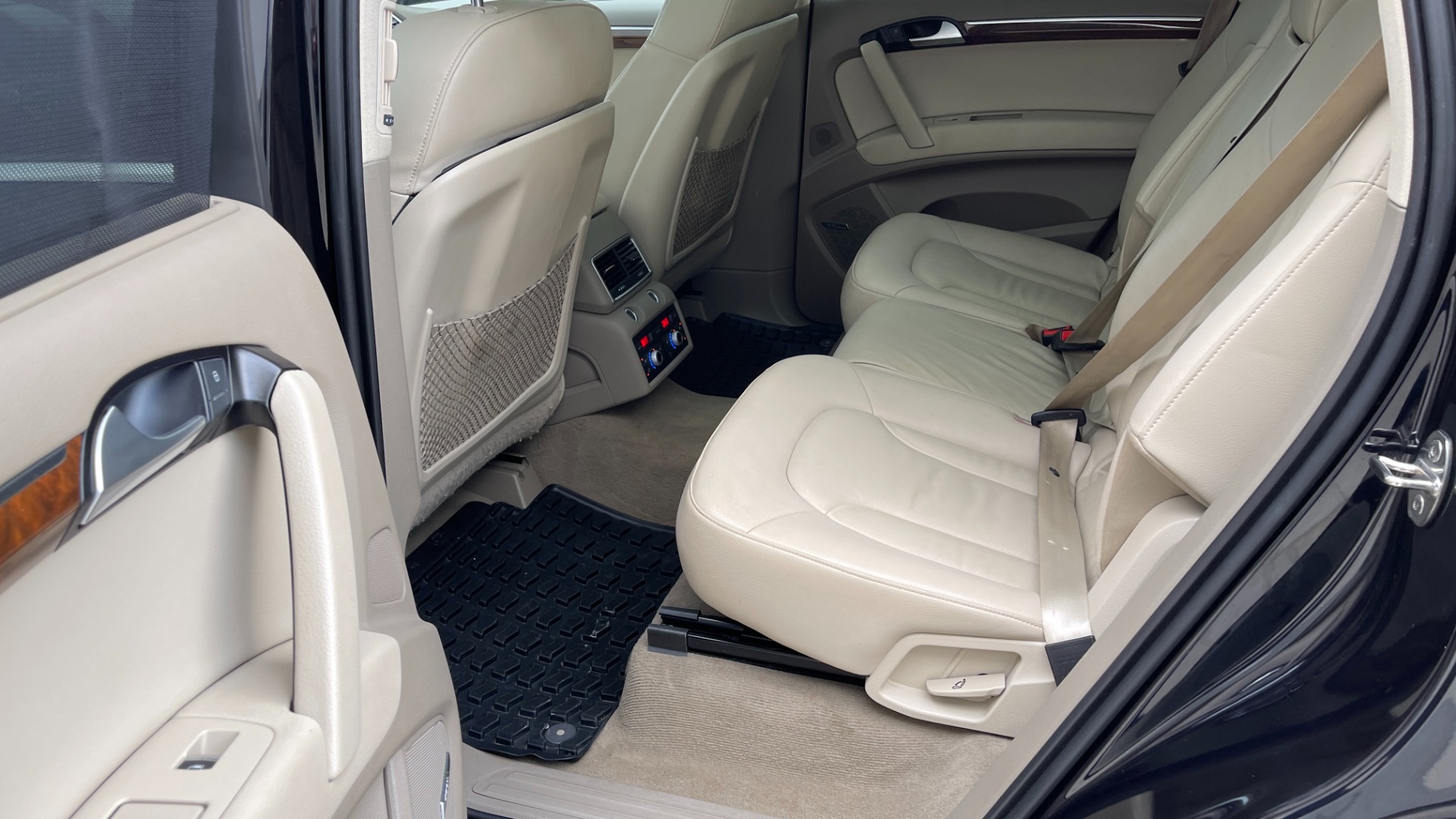 Used 2015 Audi Q7 3.0T PREMIUM PLUS / NAV / PANO-ROOF / BOSE / 3-ROW / REARVIEW for sale Sold at Formula Imports in Charlotte NC 28227 48