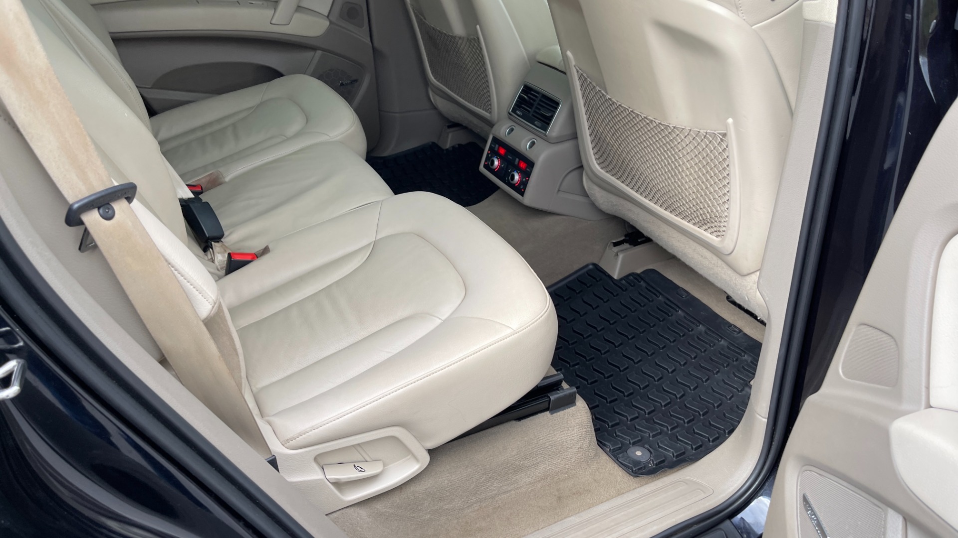 Used 2015 Audi Q7 3.0T PREMIUM PLUS / NAV / PANO-ROOF / BOSE / 3-ROW / REARVIEW for sale Sold at Formula Imports in Charlotte NC 28227 56