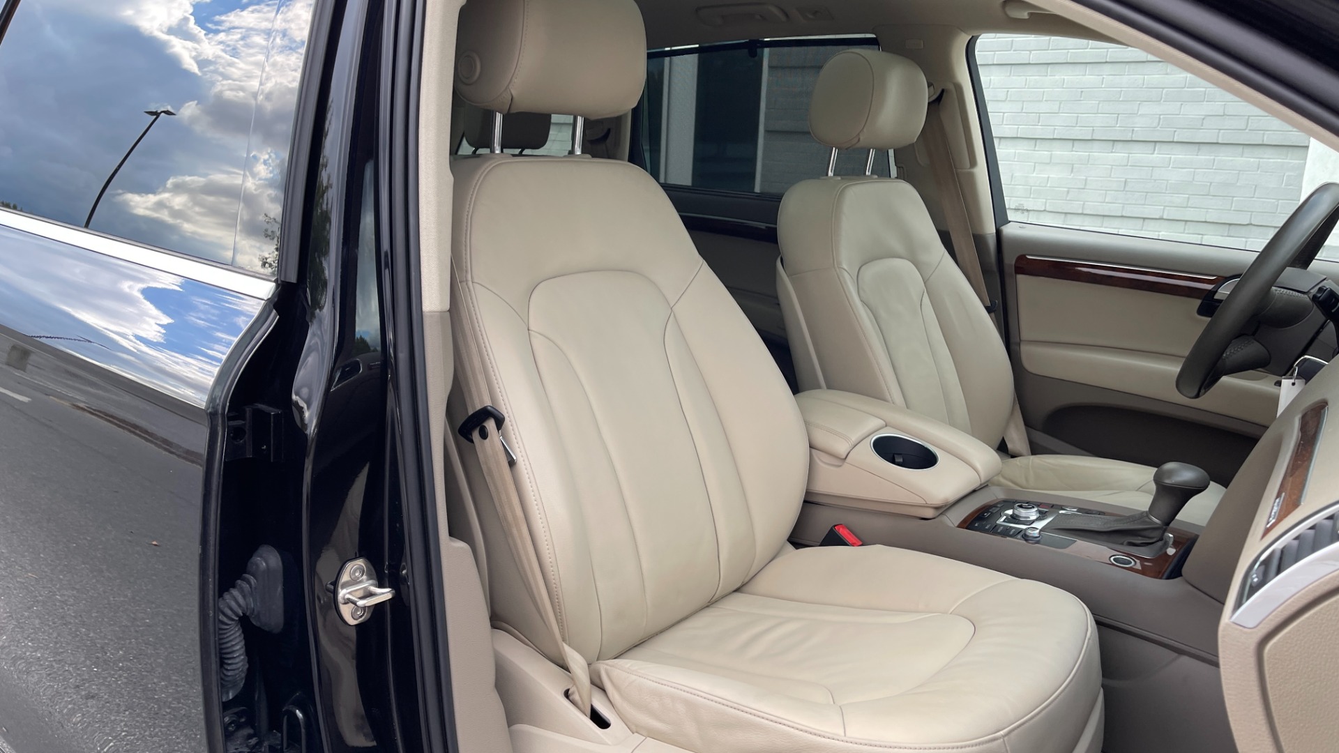 Used 2015 Audi Q7 3.0T PREMIUM PLUS / NAV / PANO-ROOF / BOSE / 3-ROW / REARVIEW for sale Sold at Formula Imports in Charlotte NC 28227 62