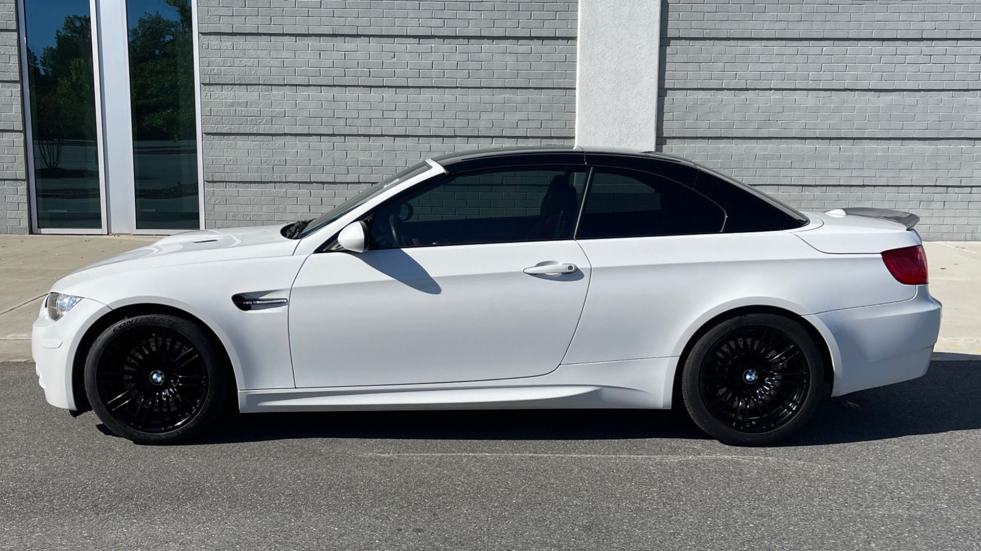 Used 2012 BMW M3 CONVERTIBLE / SC 4.0L V8 / 6-SPD MANUAL / NAV / HTD STS / SIRIUSXM for sale $44,999 at Formula Imports in Charlotte NC 28227 3