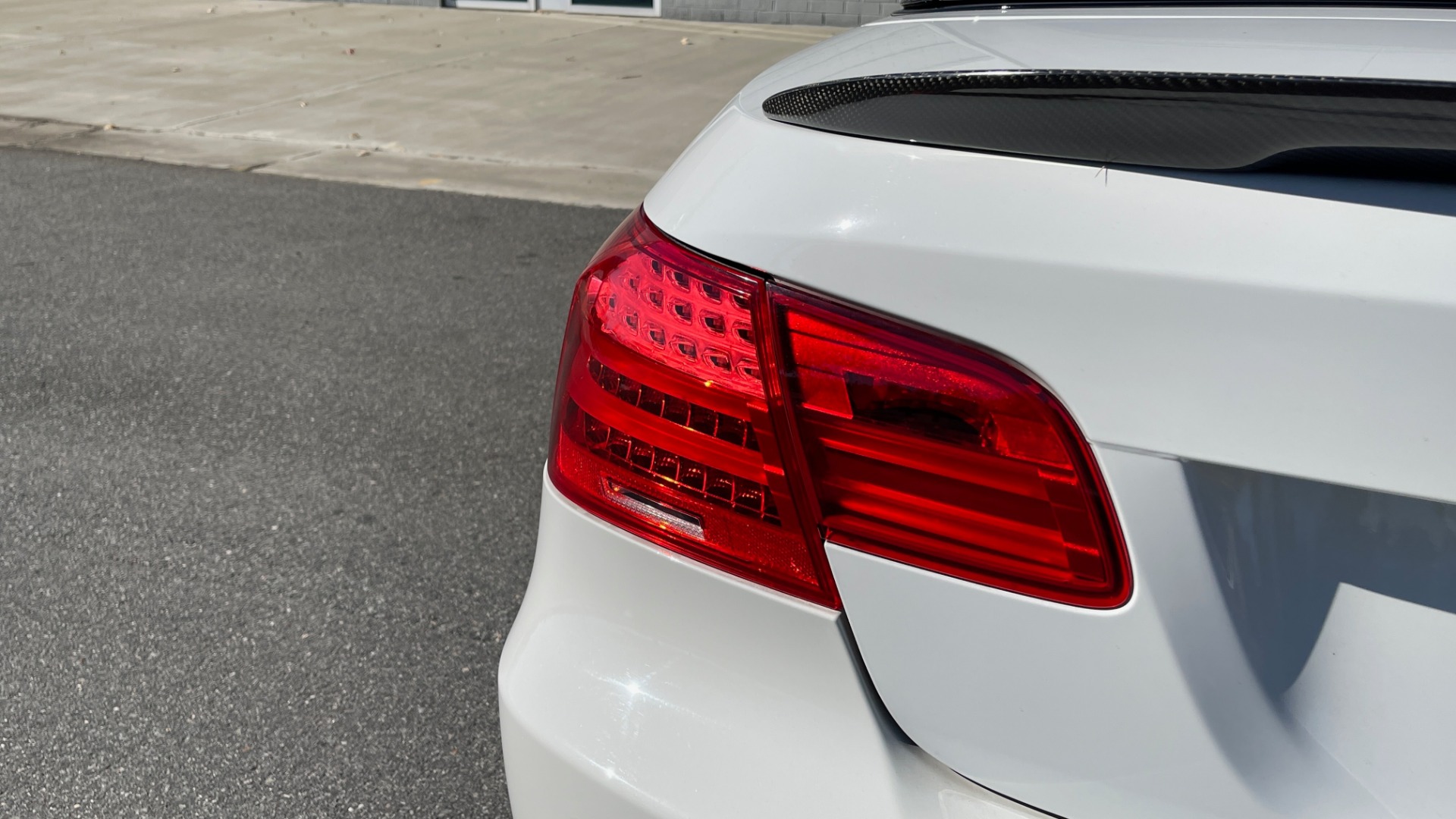 Used 2012 BMW M3 CONVERTIBLE / SC 4.0L V8 / 6-SPD MANUAL / NAV / HTD STS / SIRIUSXM for sale $44,999 at Formula Imports in Charlotte NC 28227 36
