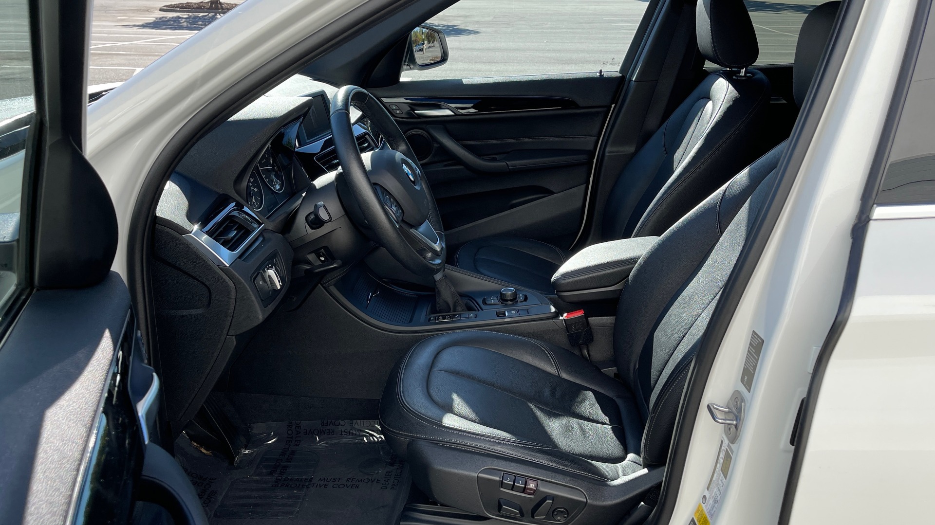 Used 2018 BMW X1 XDRIVE28I / CONV PKG / PANO-ROOF / PARK ASST / REARVIEW for sale $31,995 at Formula Imports in Charlotte NC 28227 27