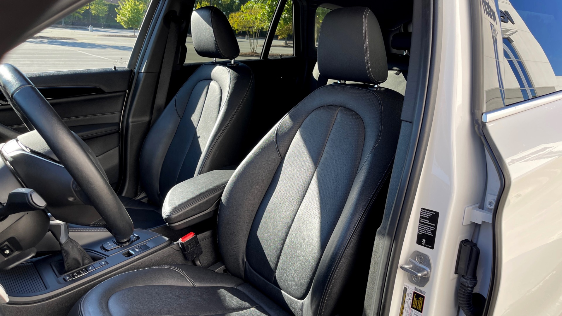 Used 2018 BMW X1 XDRIVE28I / CONV PKG / PANO-ROOF / PARK ASST / REARVIEW for sale $31,995 at Formula Imports in Charlotte NC 28227 28