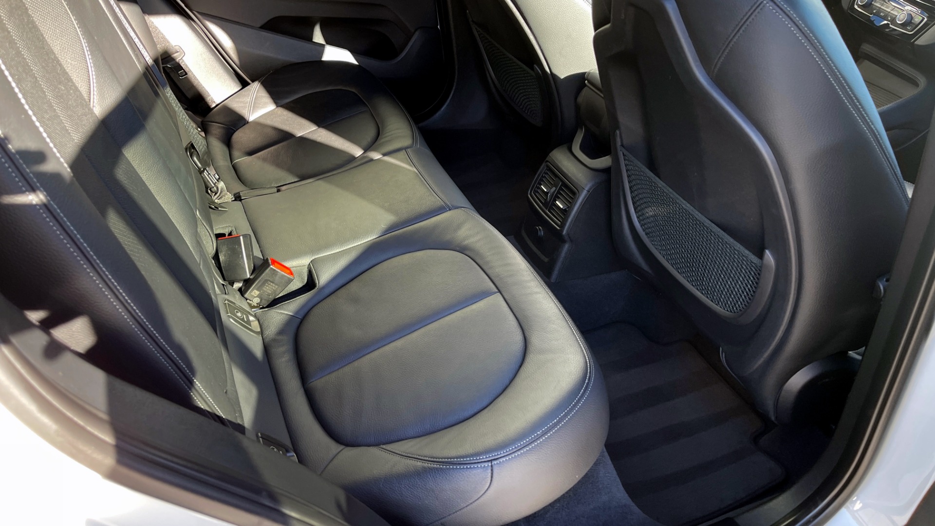Used 2018 BMW X1 XDRIVE28I / CONV PKG / PANO-ROOF / PARK ASST / REARVIEW for sale $31,995 at Formula Imports in Charlotte NC 28227 51