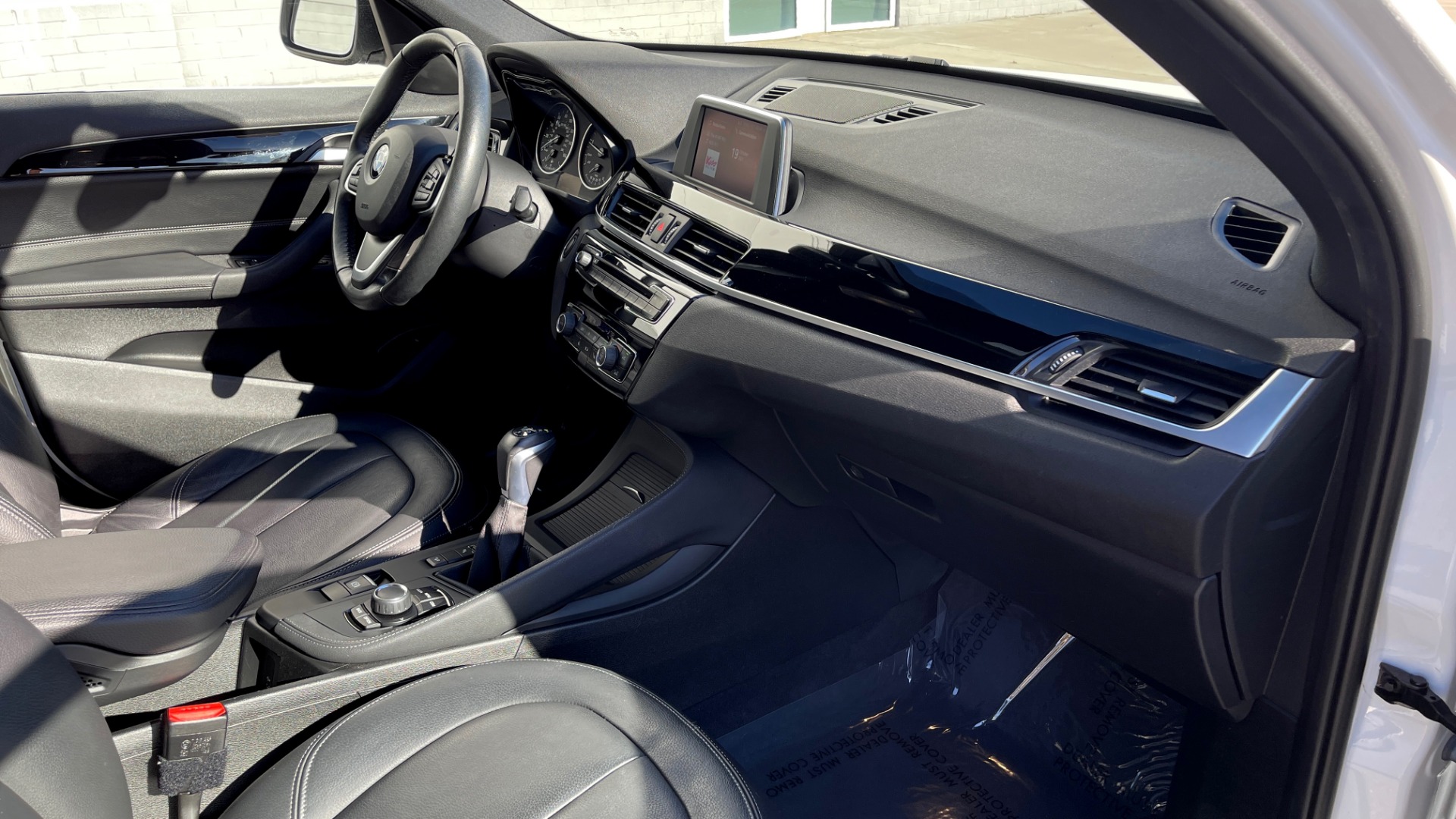 Used 2018 BMW X1 XDRIVE28I / CONV PKG / PANO-ROOF / PARK ASST / REARVIEW for sale $31,995 at Formula Imports in Charlotte NC 28227 55